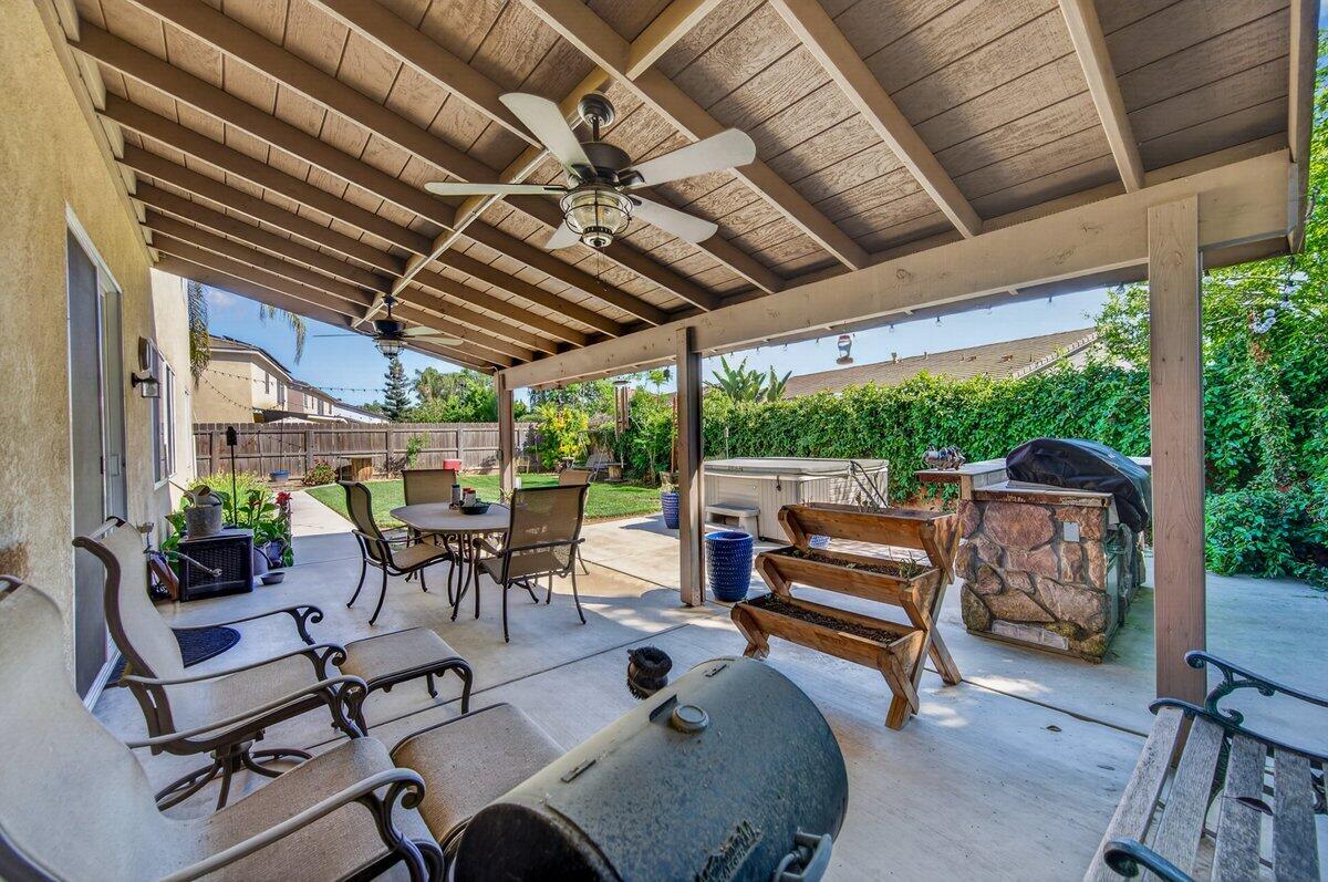 5821 W Sunnyview Ave, Visalia, CA 93291