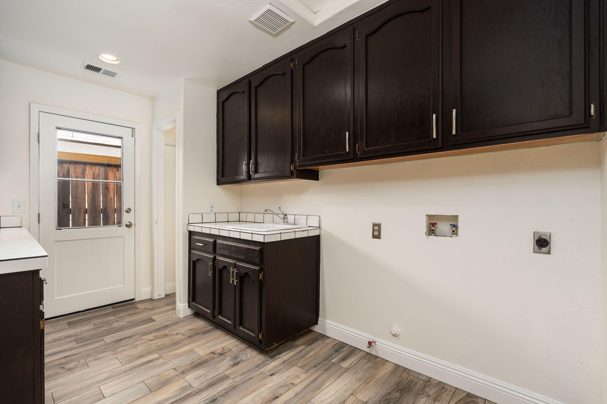 2371 Sophia Ln, Kingsburg, CA 93631