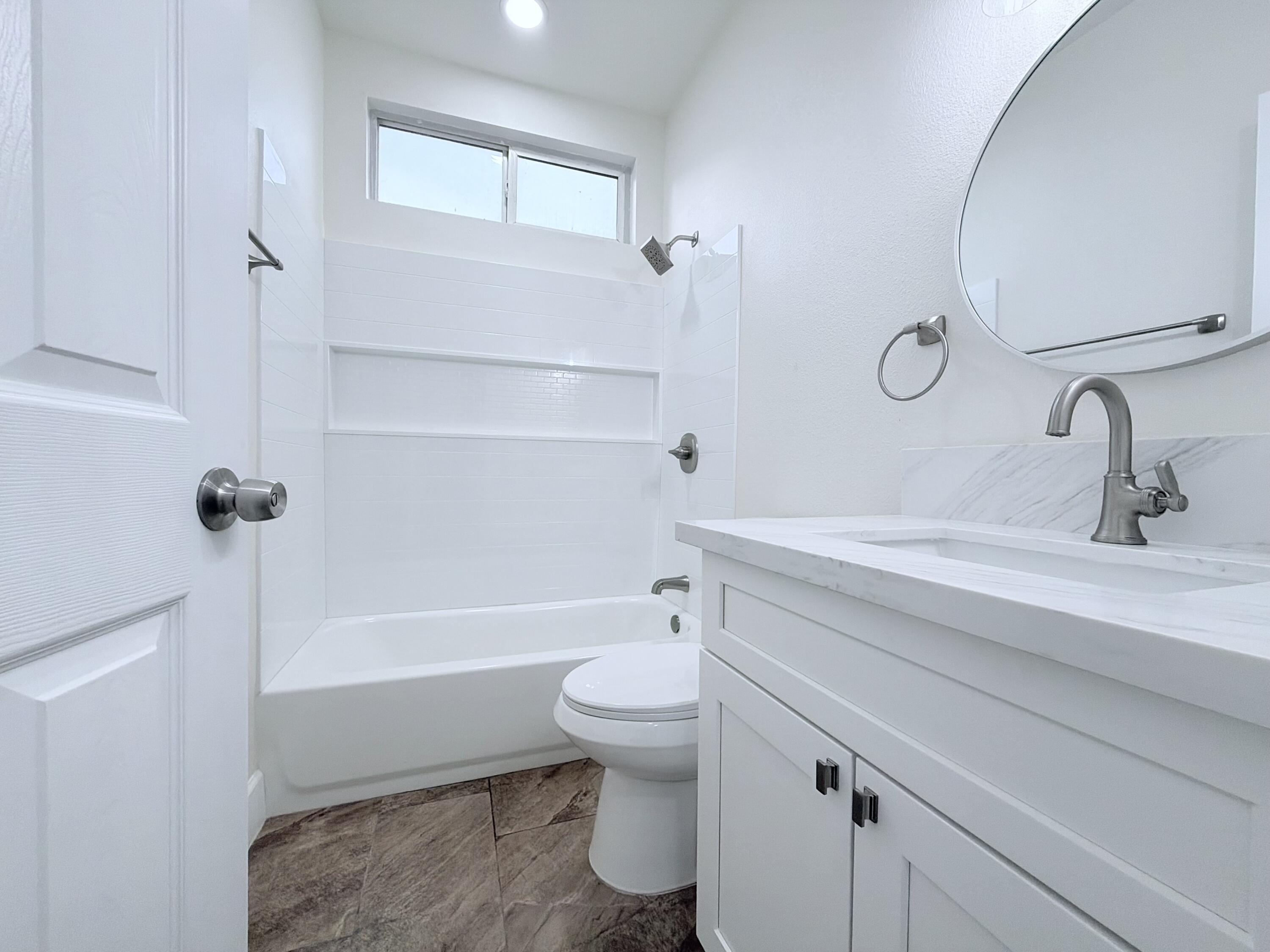 4330 E College Ave, Visalia, CA 93292