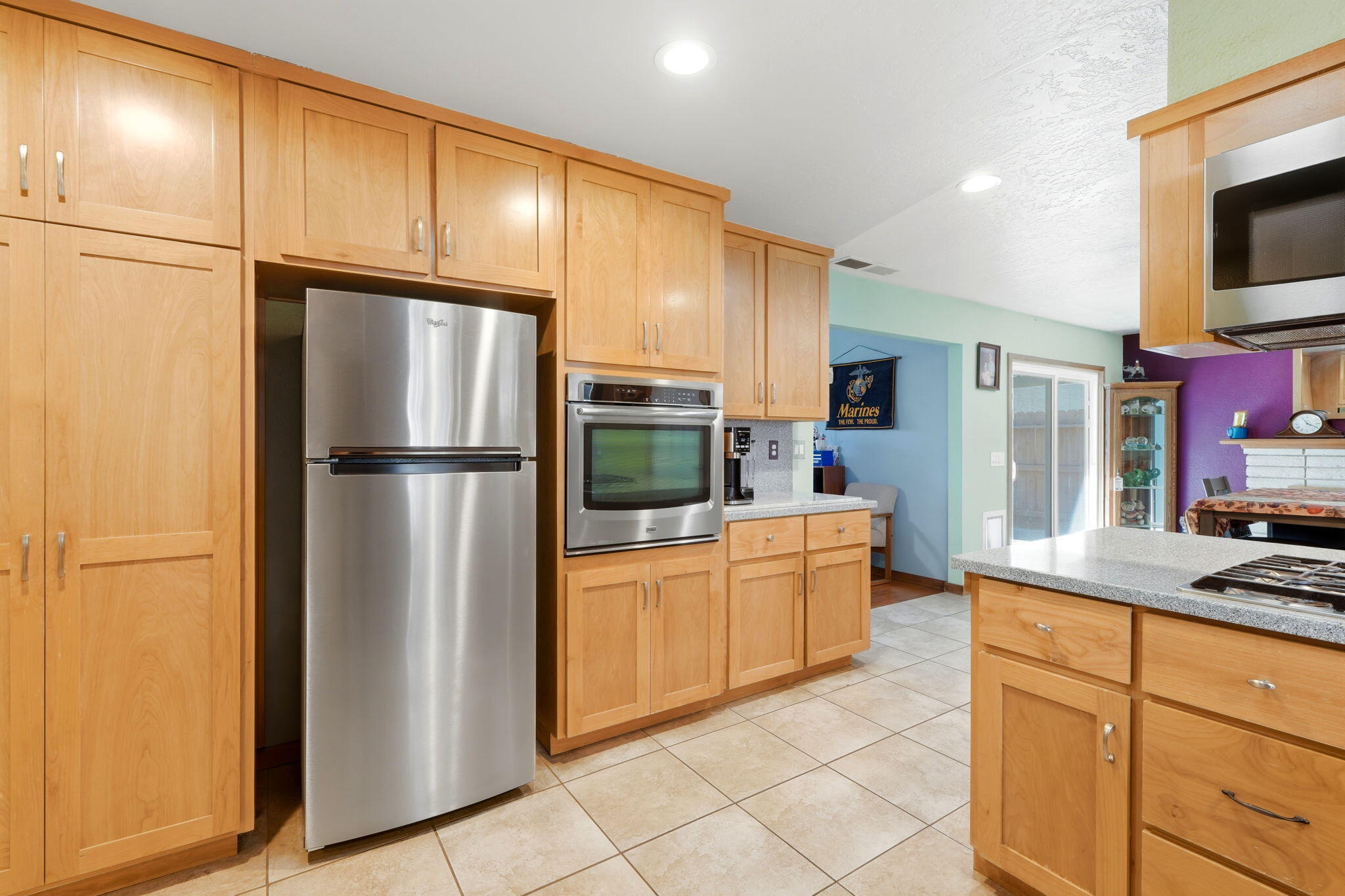 3205 W Cypress Ave, Visalia, CA 93277