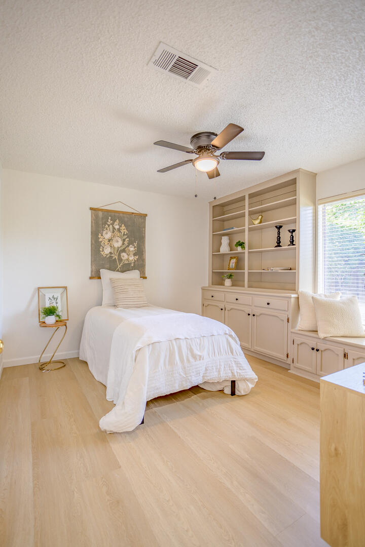 5127 W Westgate Ave, Visalia, CA 93277