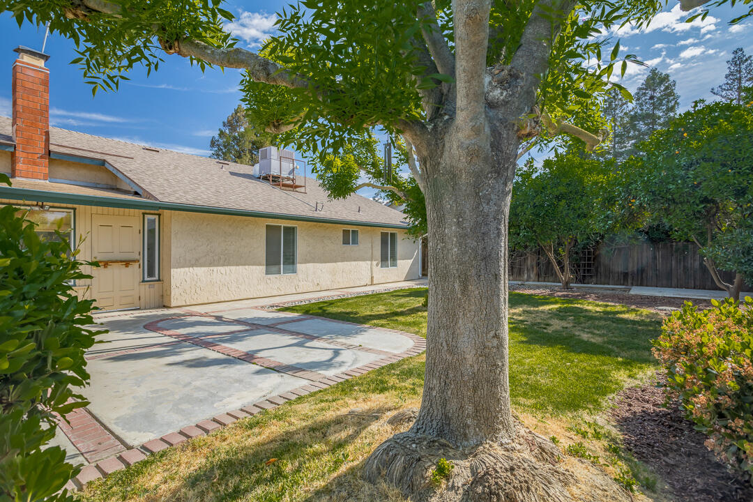 5127 W Westgate Ave, Visalia, CA 93277
