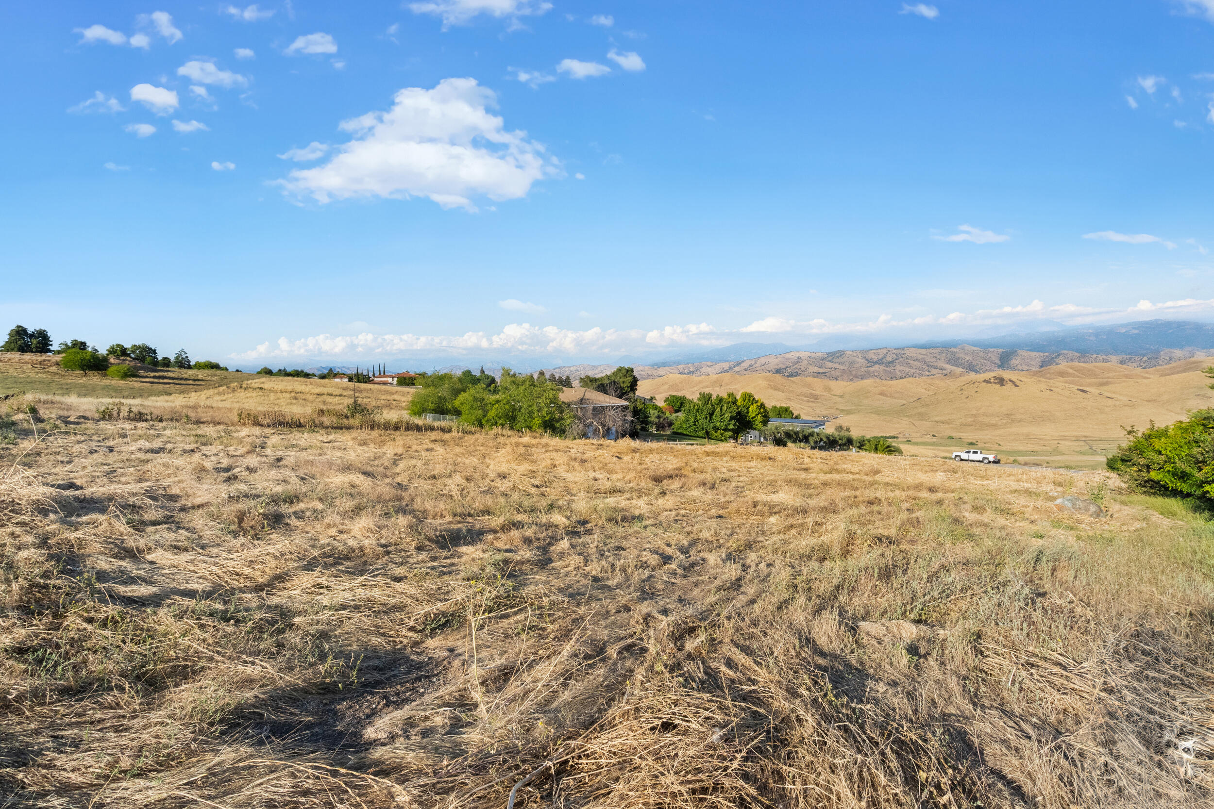 434 High Sierra Dr #128, Exeter, CA 93221