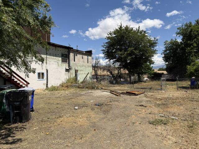 227 E Orange Ave, Porterville, CA 93257