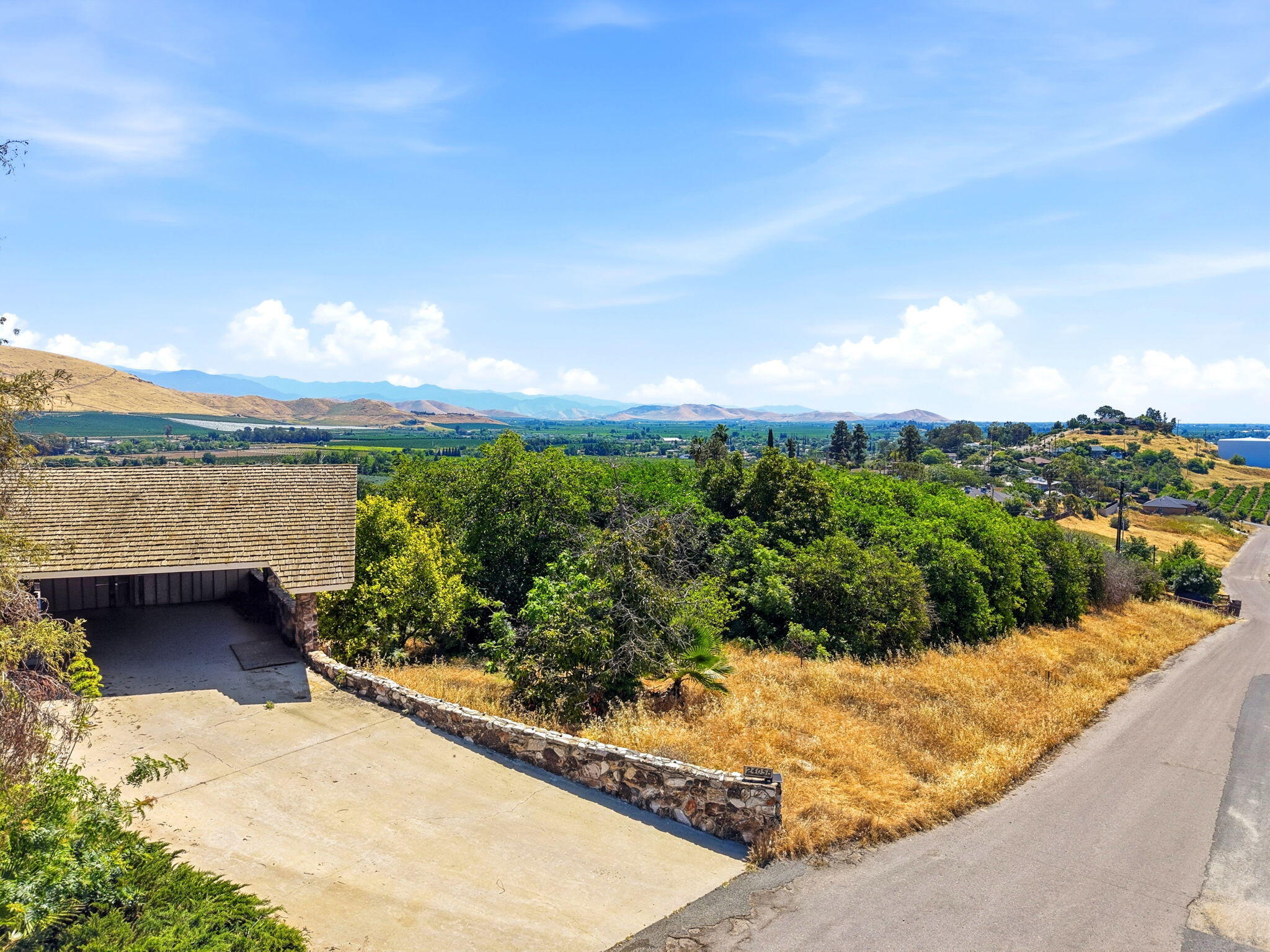 24058 Rancho Vista Ave, Lindsay, CA 93247