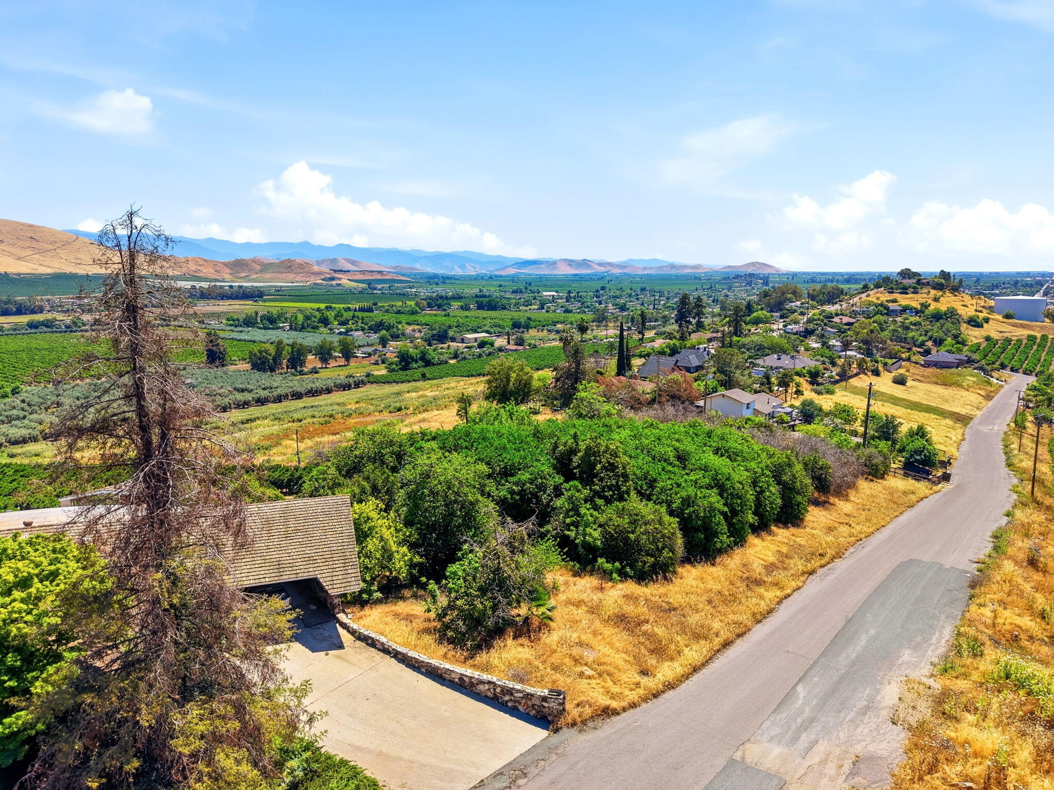 24058 Rancho Vista Ave, Lindsay, CA 93247