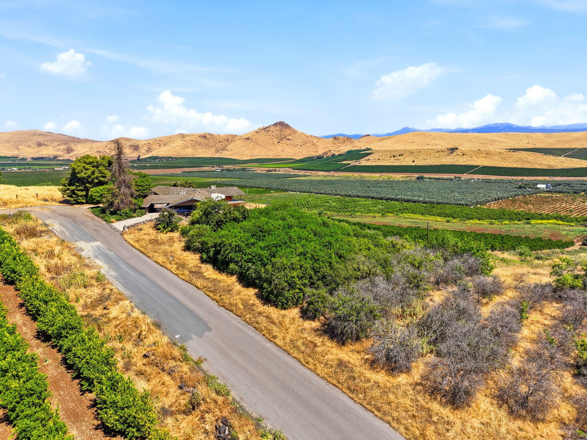 24058 Rancho Vista Ave, Lindsay, CA 93247