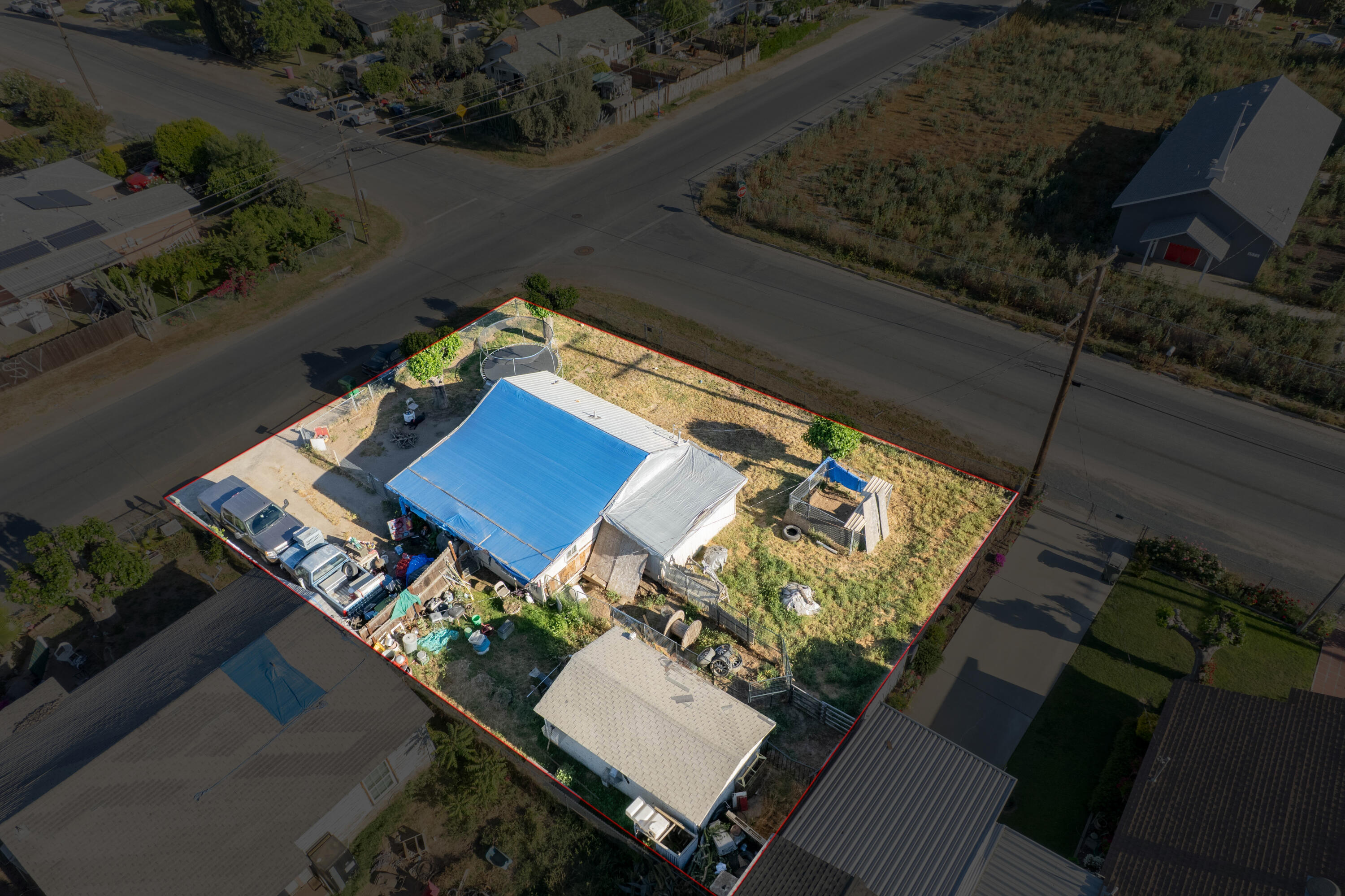 319 Holcomb St, Porterville, CA 93257