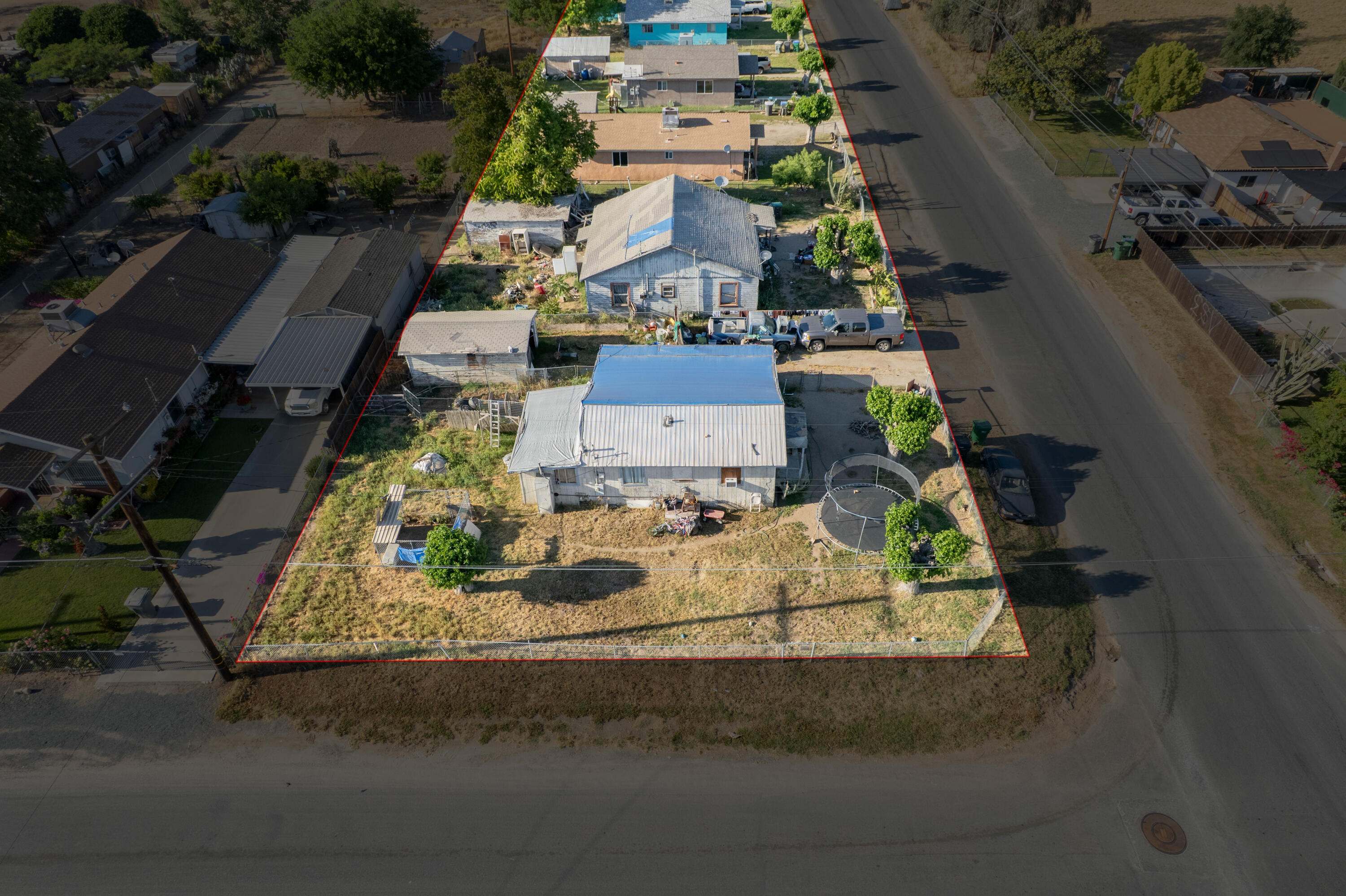 319 Holcomb St, Porterville, CA 93257