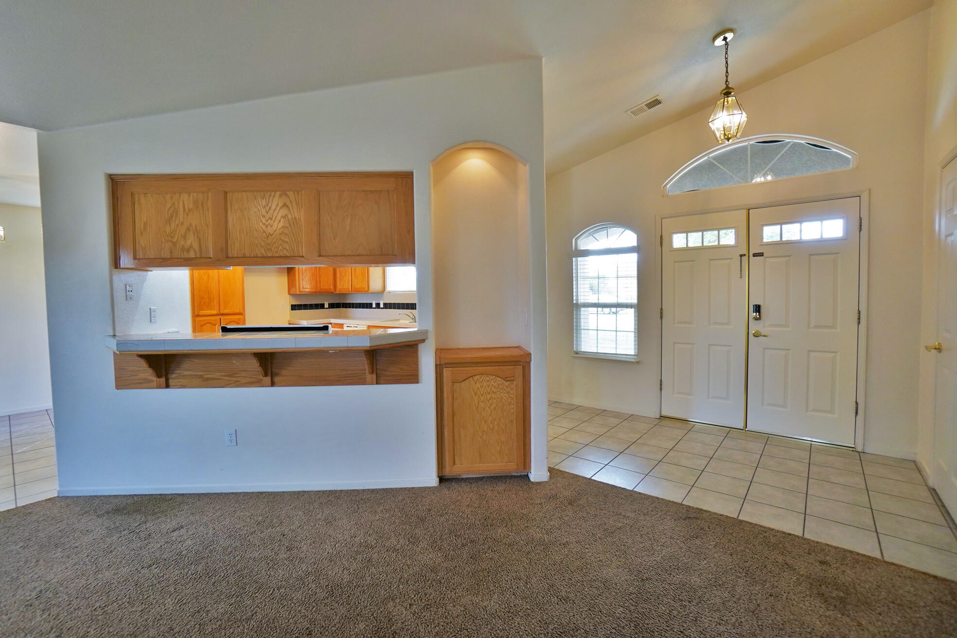 950 Geneva Dr, Lemoore, CA 93245