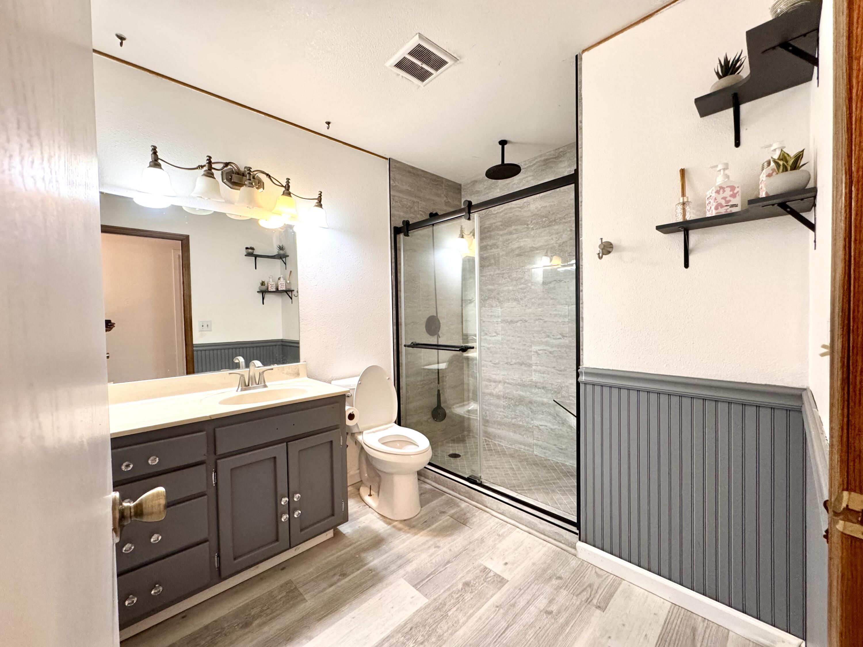 3841 W Cherry Ave, Visalia, CA 93277