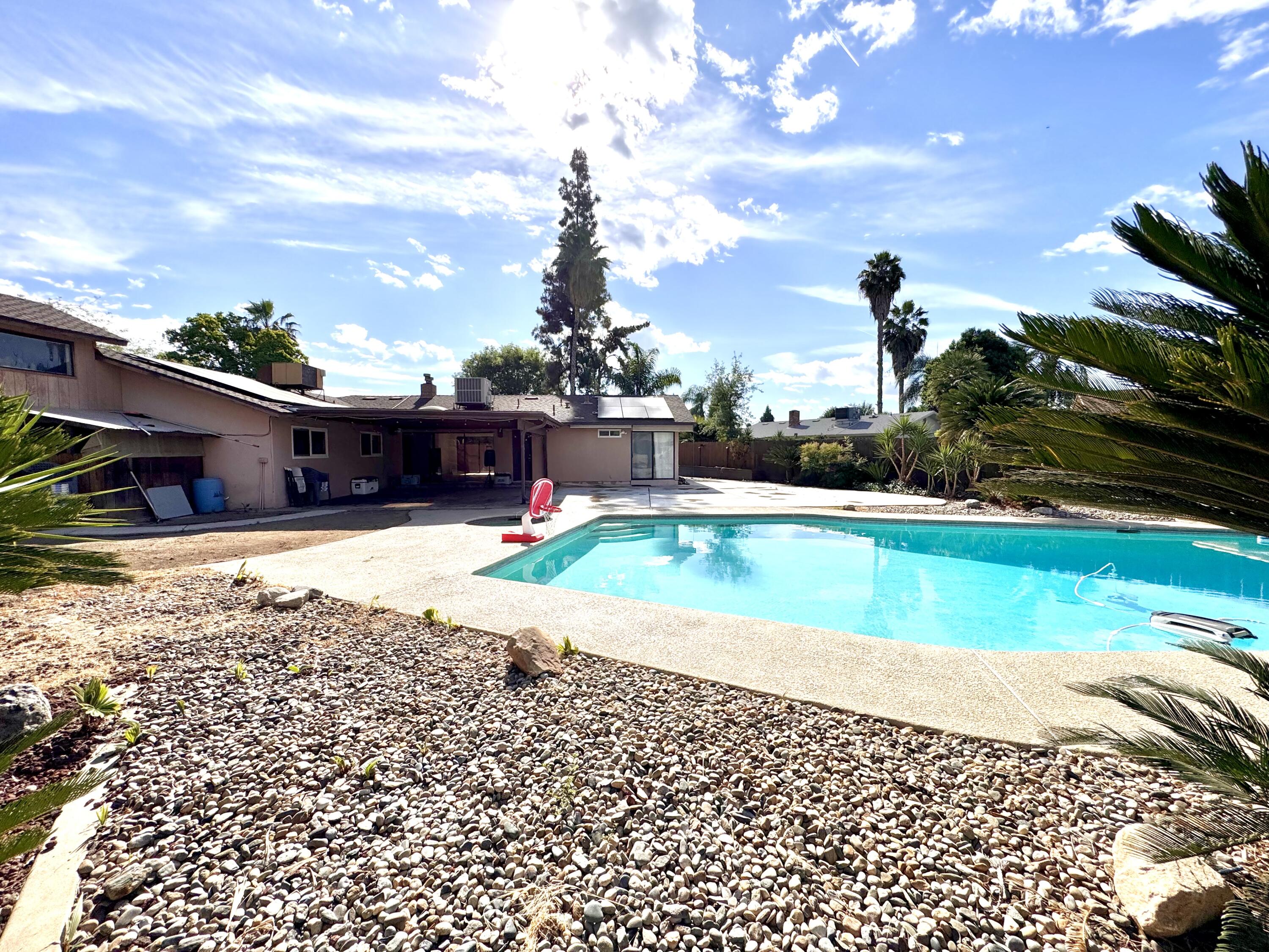 3841 W Cherry Ave, Visalia, CA 93277