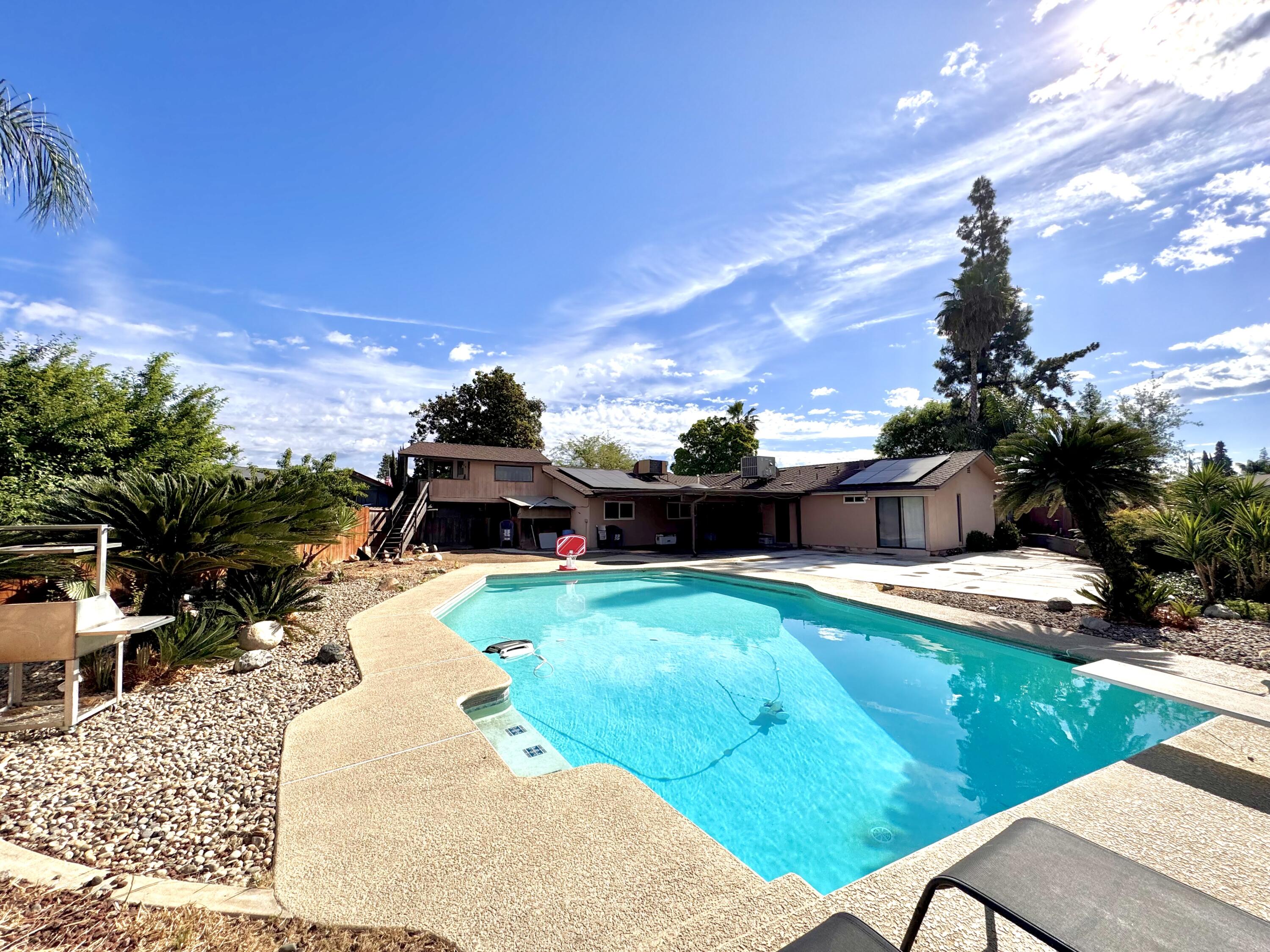 3841 W Cherry Ave, Visalia, CA 93277