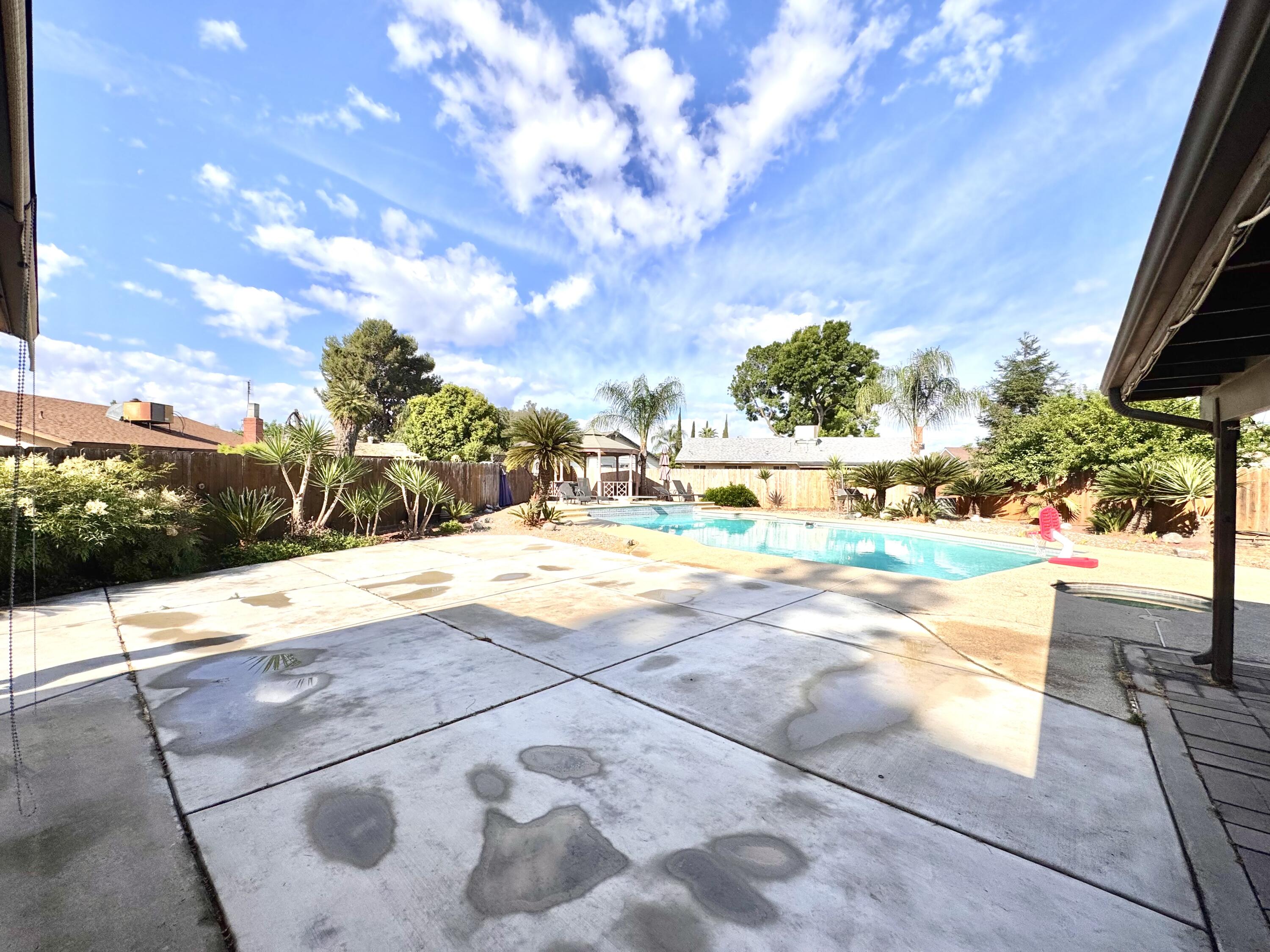 3841 W Cherry Ave, Visalia, CA 93277