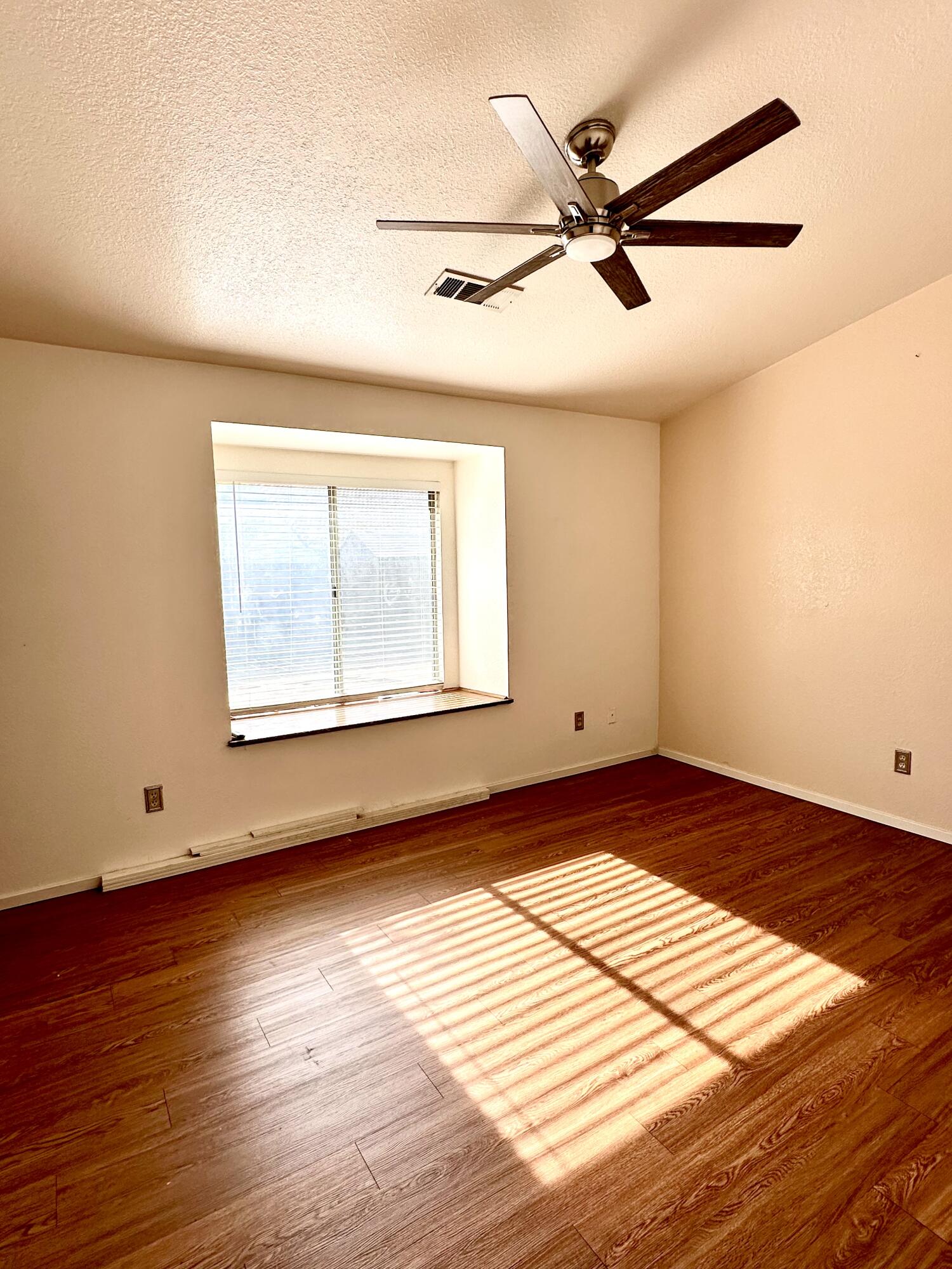 1351 W Westfield Ave, Porterville, CA 93257