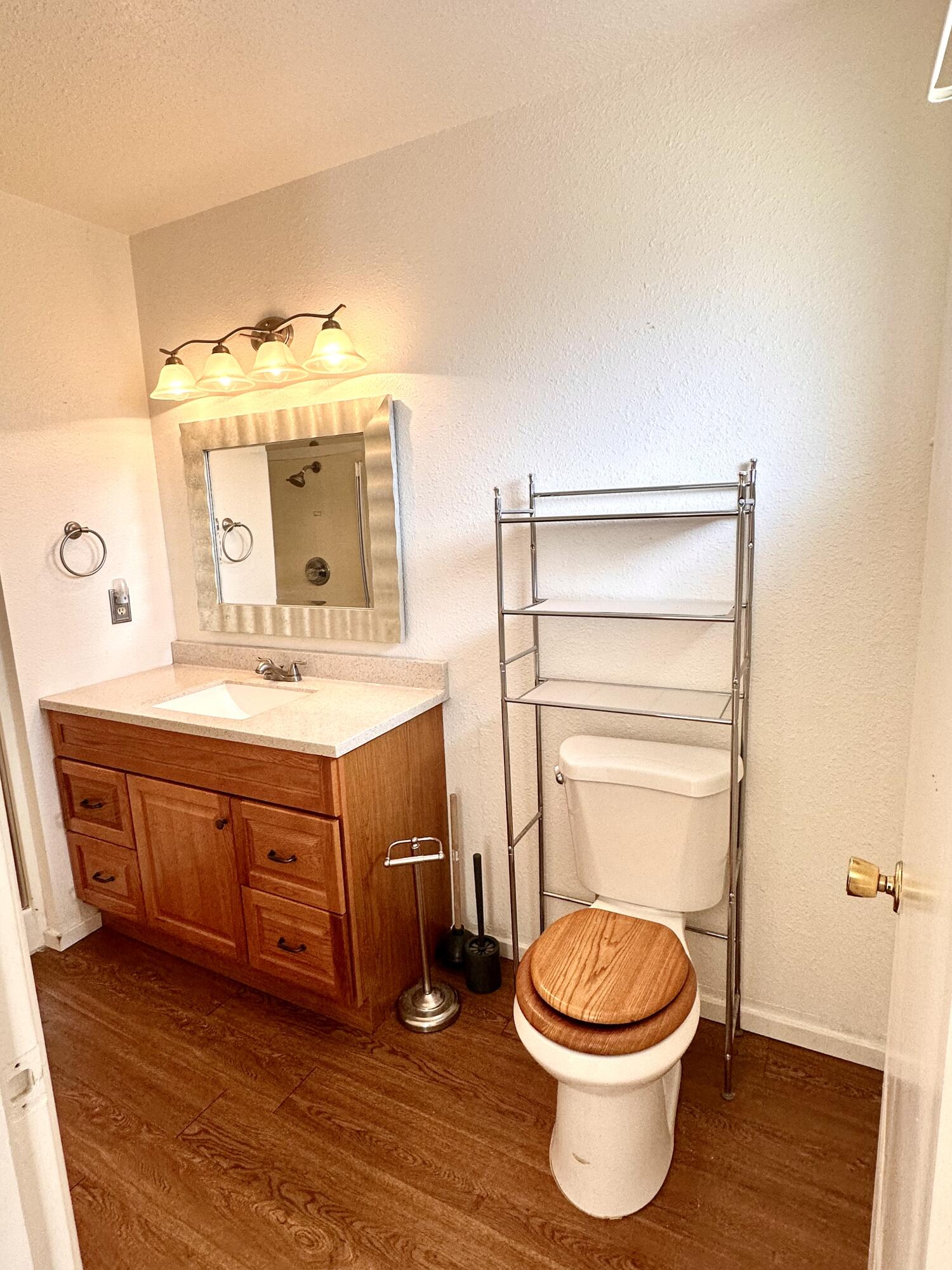 1351 W Westfield Ave, Porterville, CA 93257