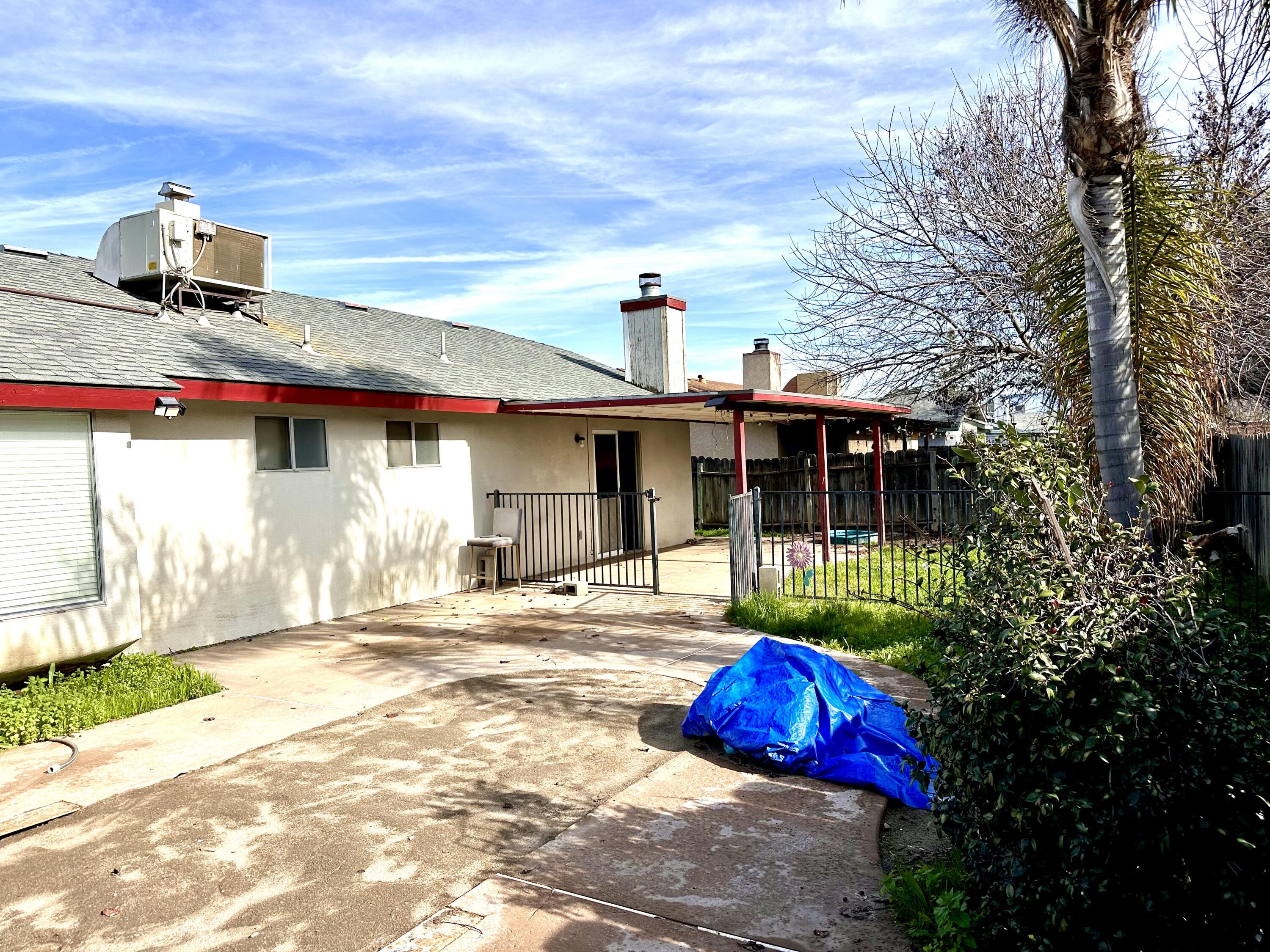 1351 W Westfield Ave, Porterville, CA 93257