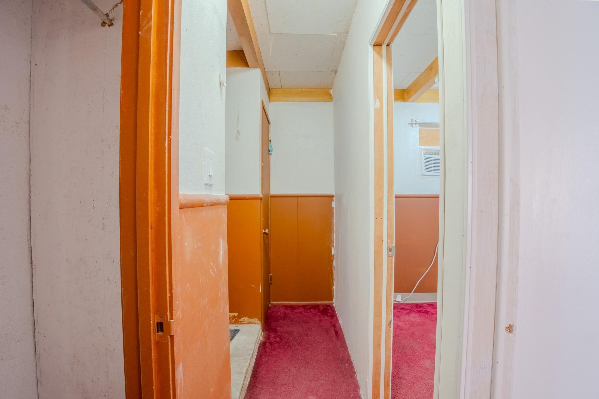 513 E Tulare St, Avenal, CA 93204