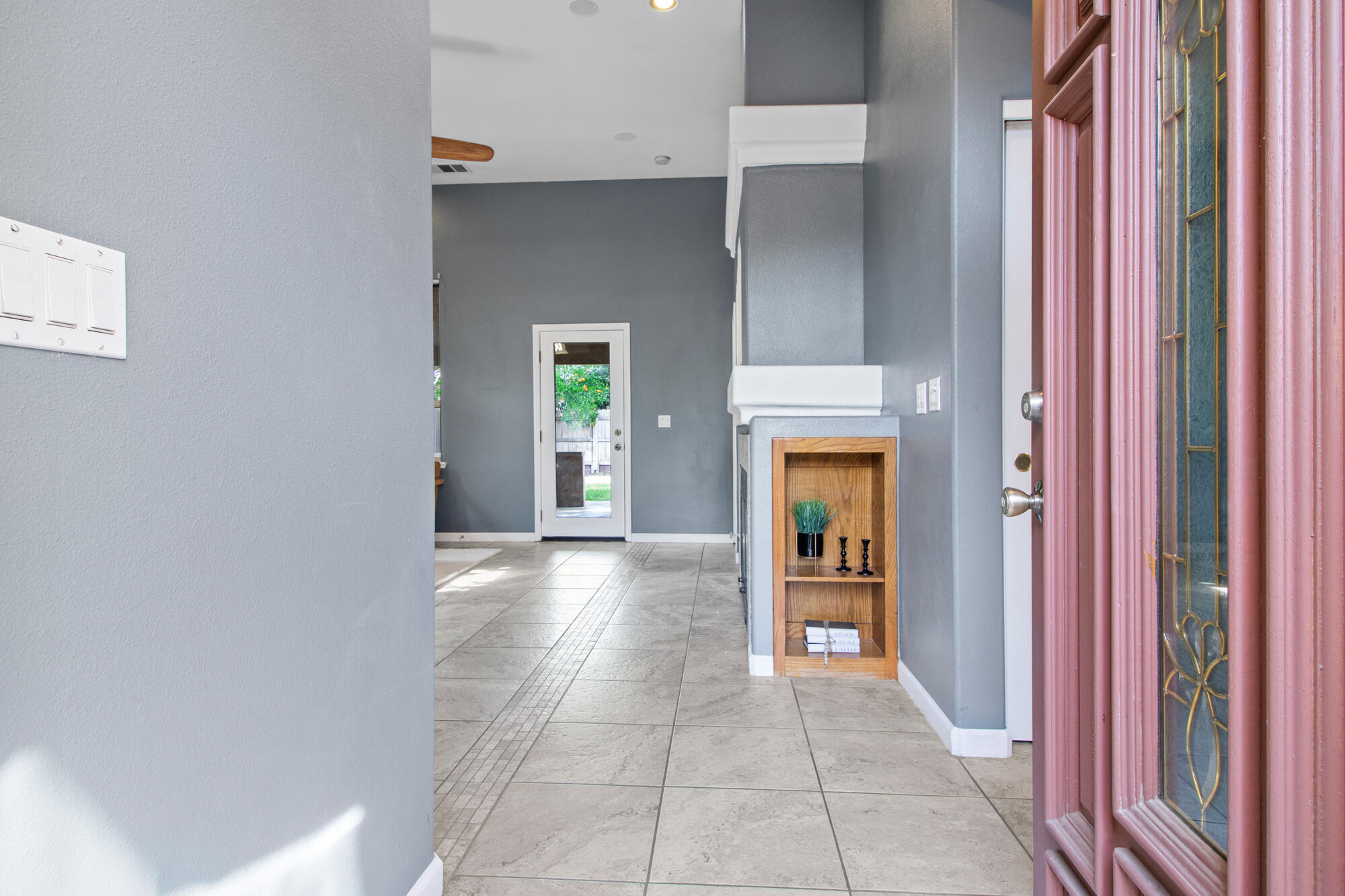 1602 E La Vida Ct, Visalia, CA 93292