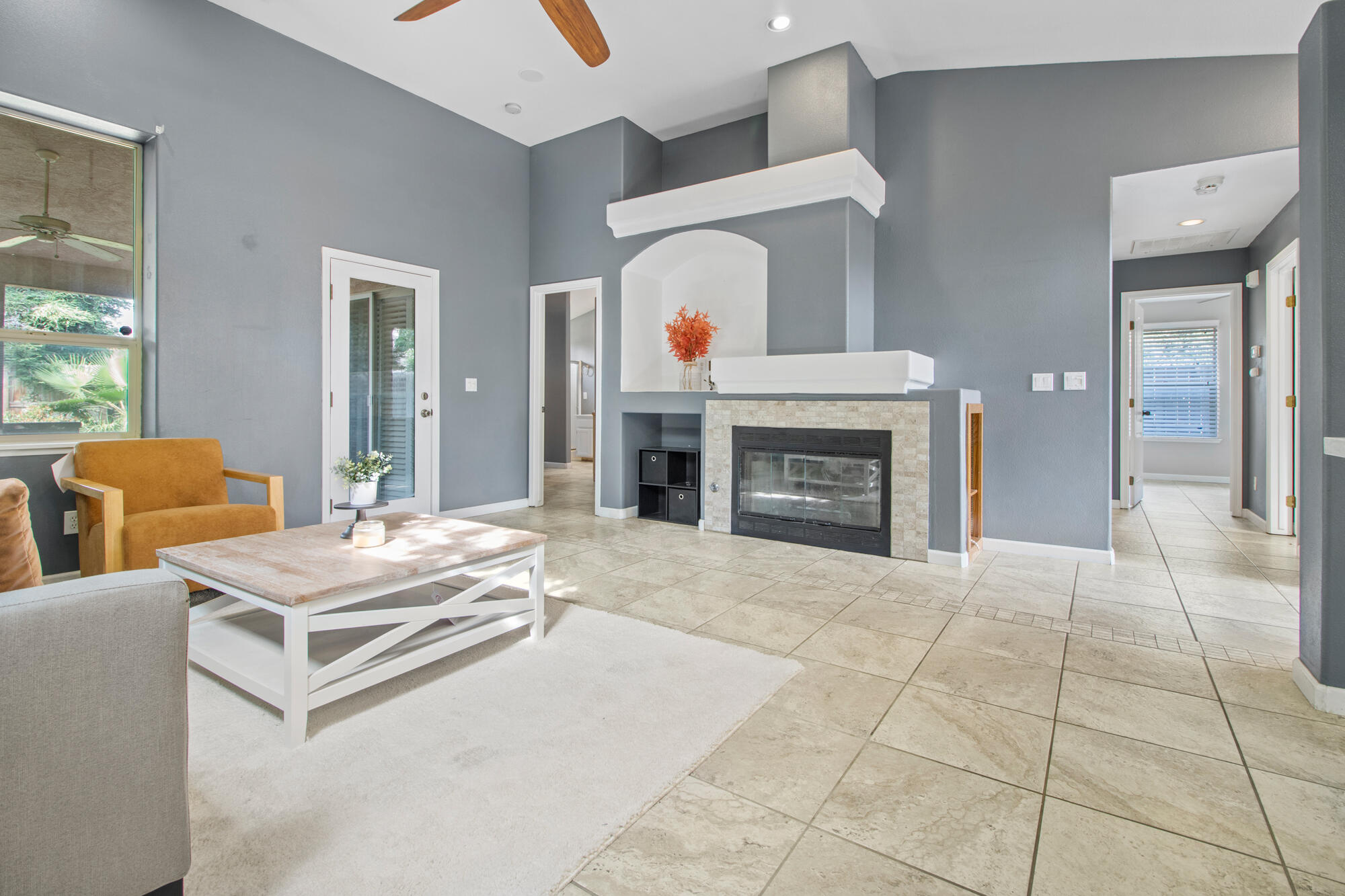 1602 E La Vida Ct, Visalia, CA 93292