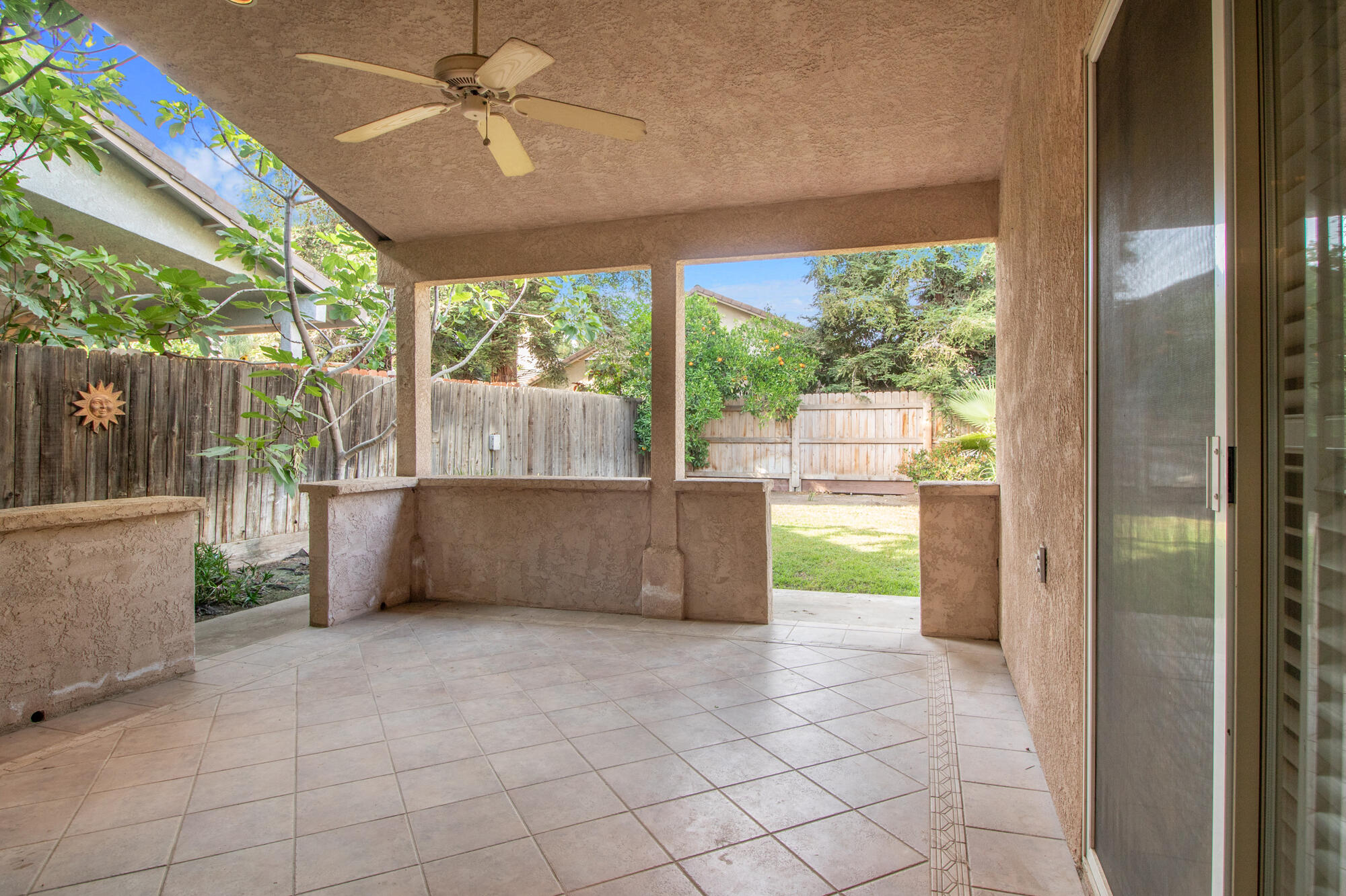 1602 E La Vida Ct, Visalia, CA 93292