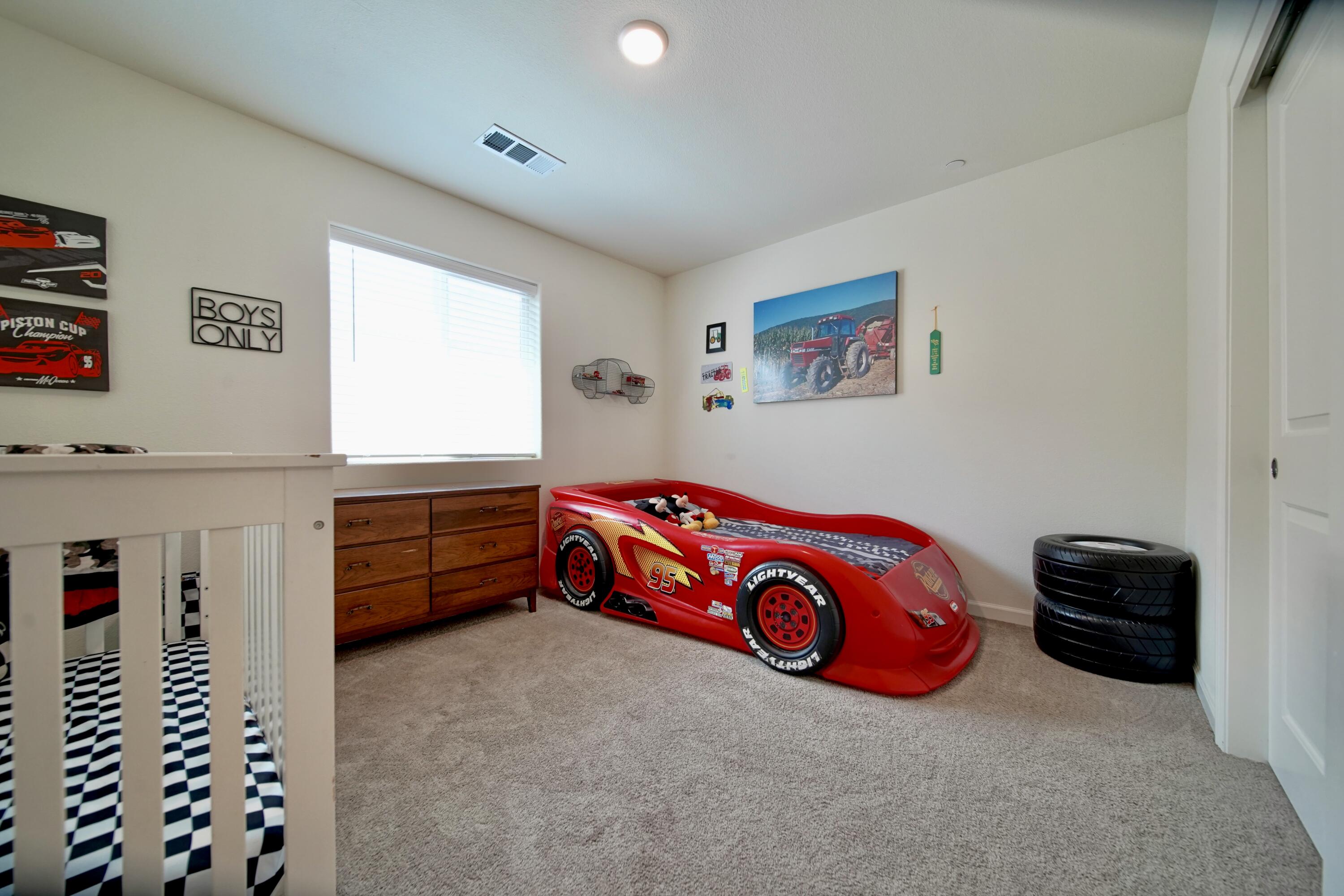 7114 Avenue 310, Visalia, CA 93291