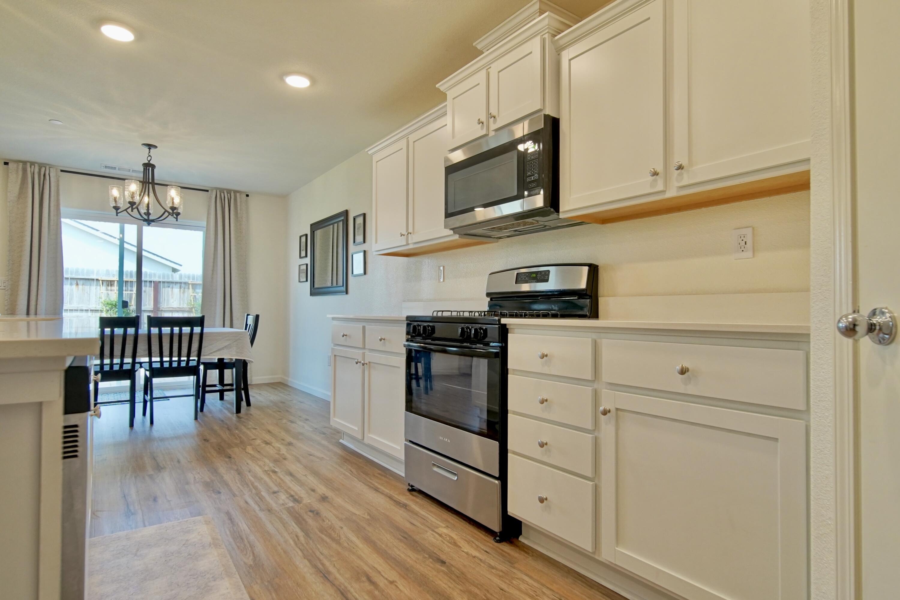 7114 Avenue 310, Visalia, CA 93291