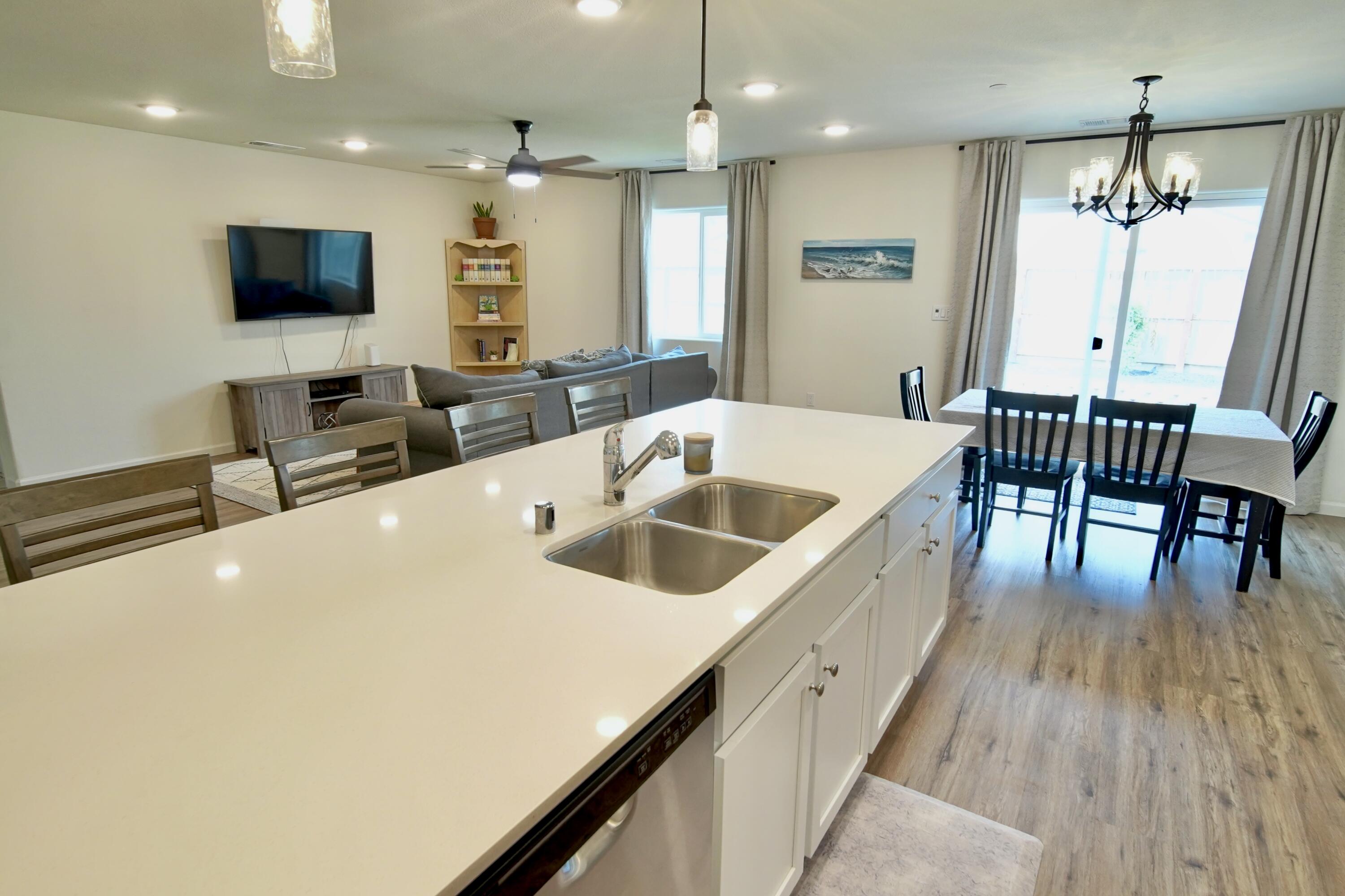 7114 Avenue 310, Visalia, CA 93291