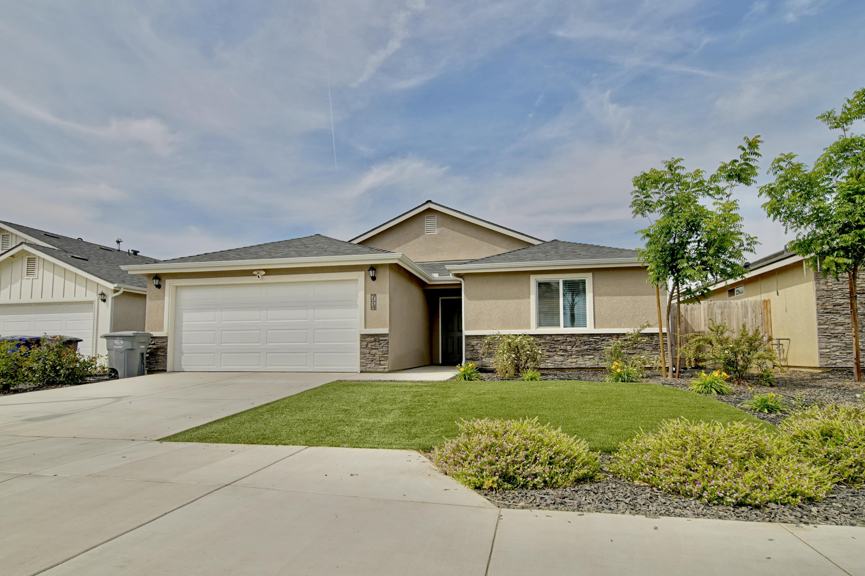 7114 Avenue 310, Visalia, CA 93291