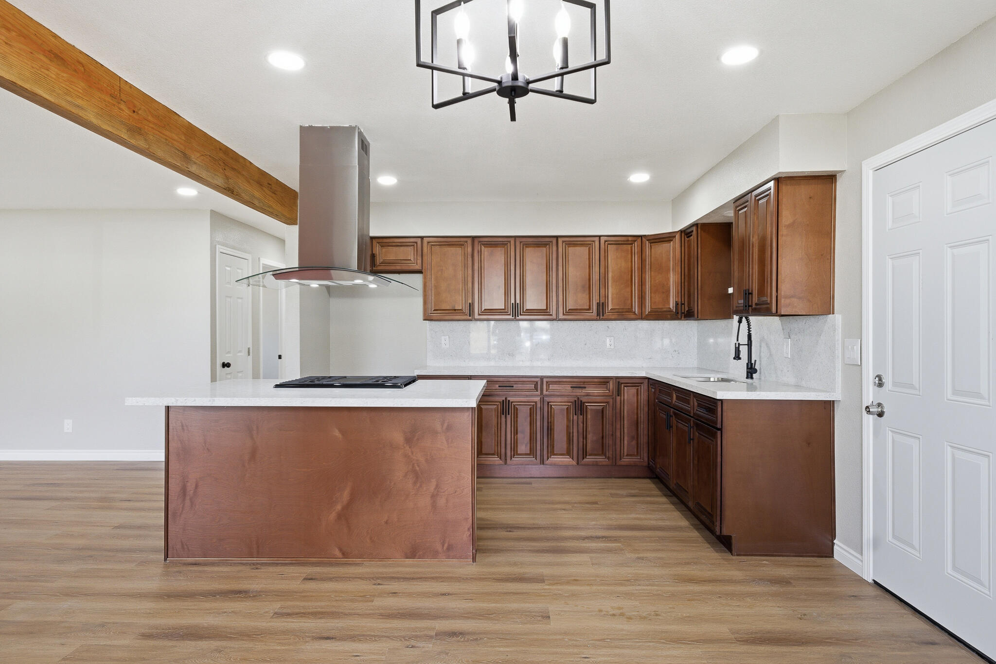 1963 Douglas St, Porterville, CA 93257