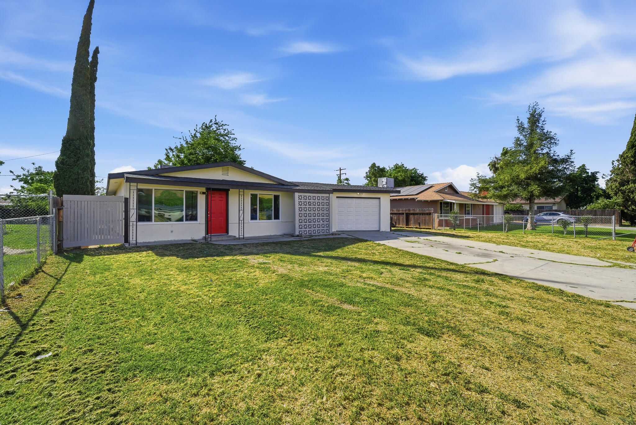 1963 Douglas St, Porterville, CA 93257