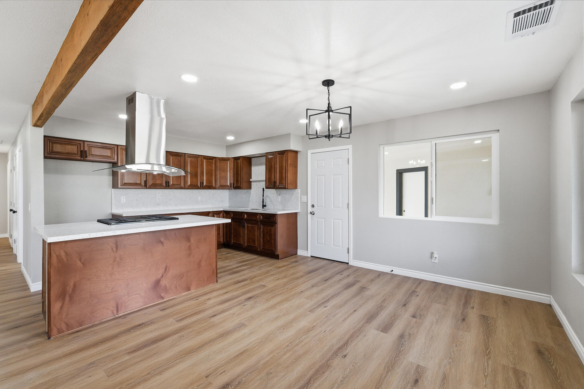 1963 Douglas St, Porterville, CA 93257