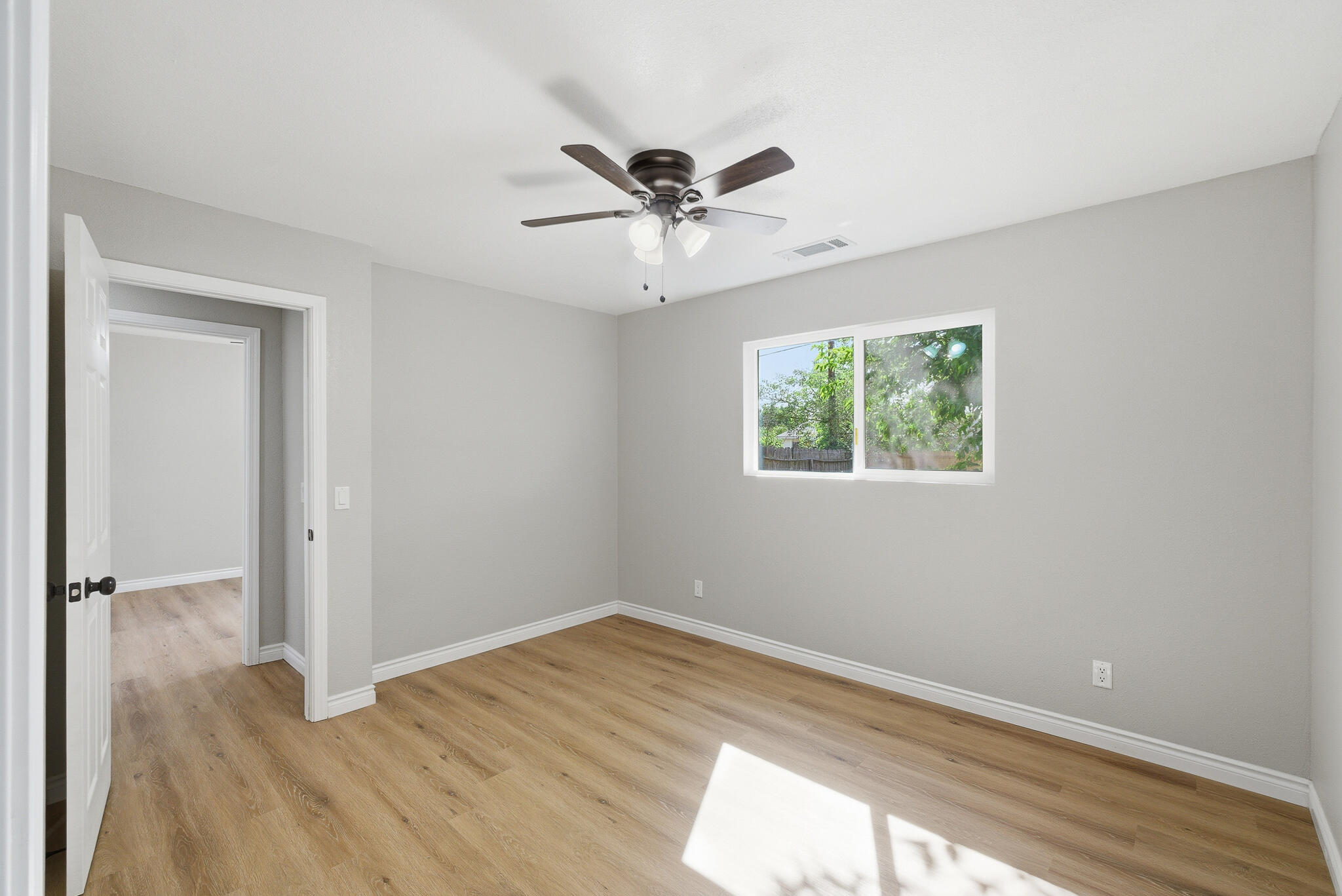 1963 Douglas St, Porterville, CA 93257