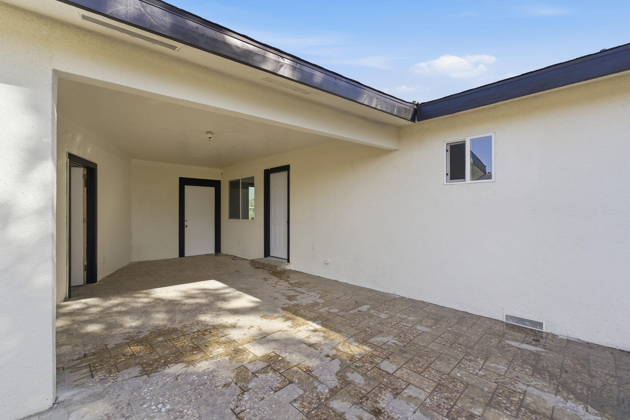 1963 Douglas St, Porterville, CA 93257