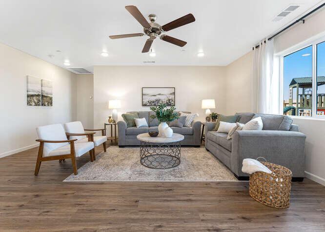 7121 W Wren Ave, Visalia, CA 93291