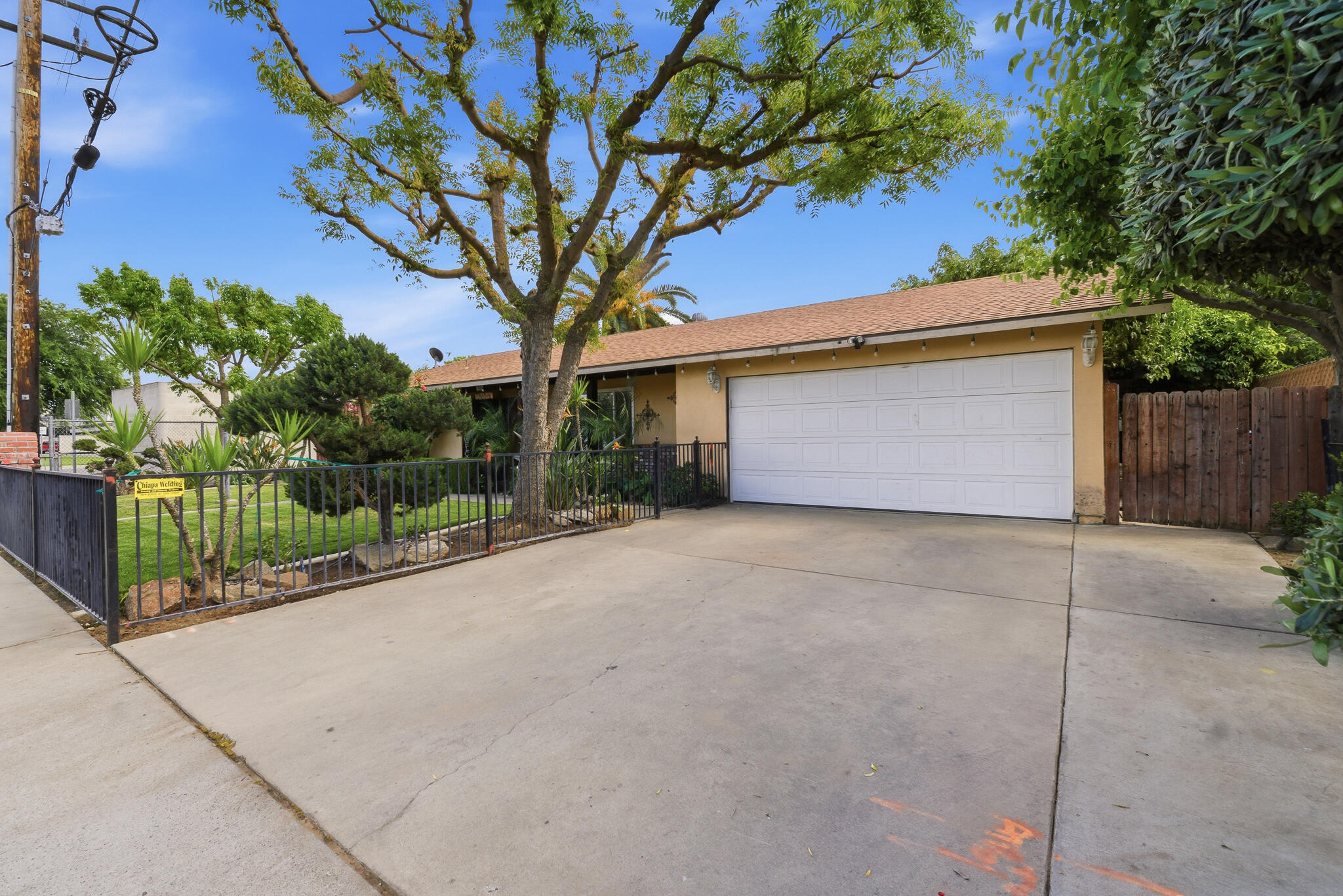 751 W Westfield Ave, Porterville, CA 93257