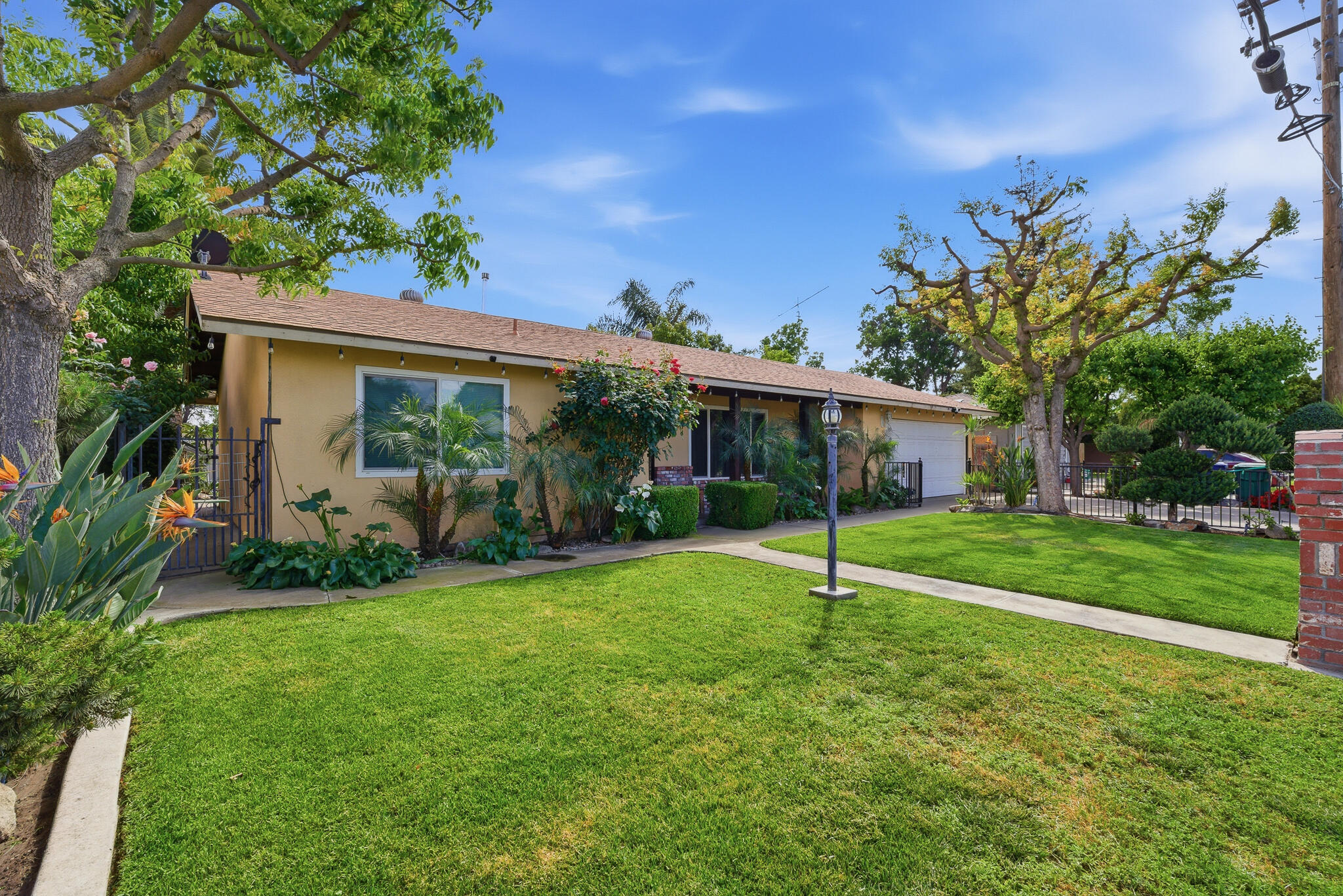 751 W Westfield Ave, Porterville, CA 93257