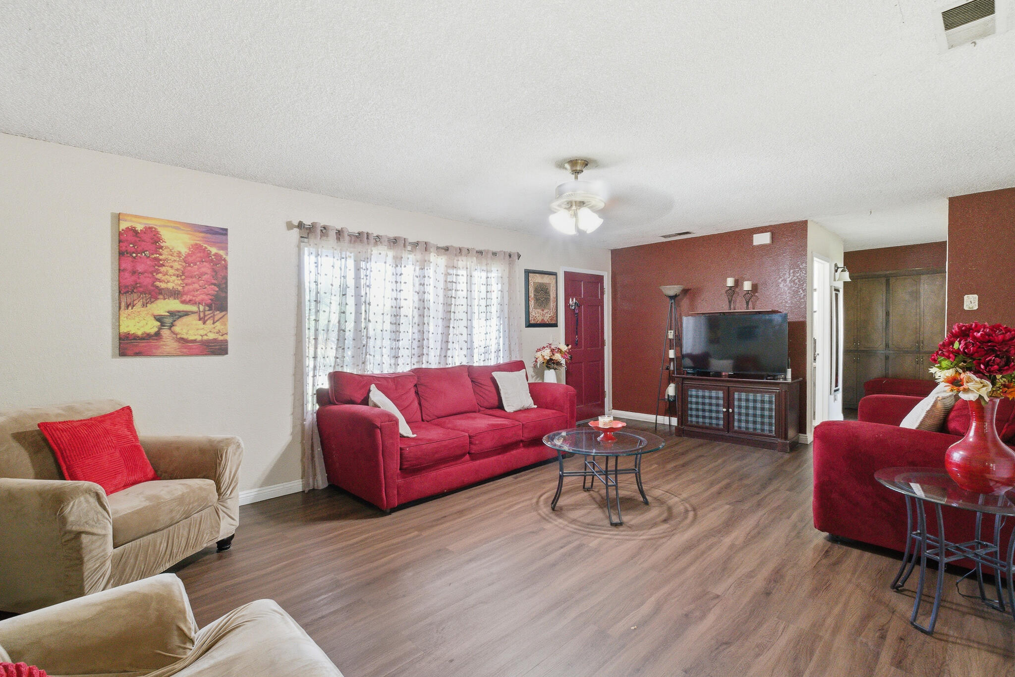 751 W Westfield Ave, Porterville, CA 93257