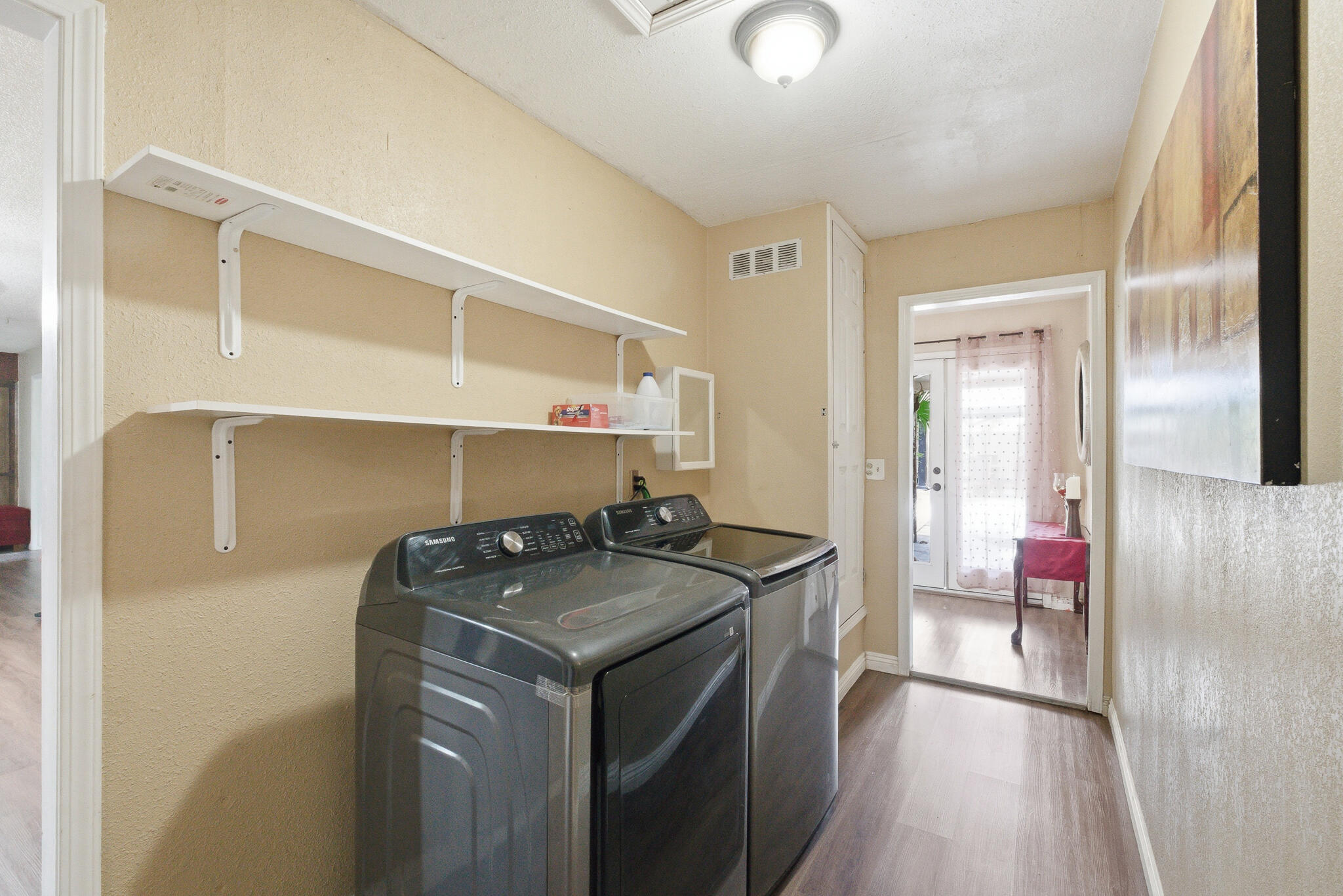 751 W Westfield Ave, Porterville, CA 93257