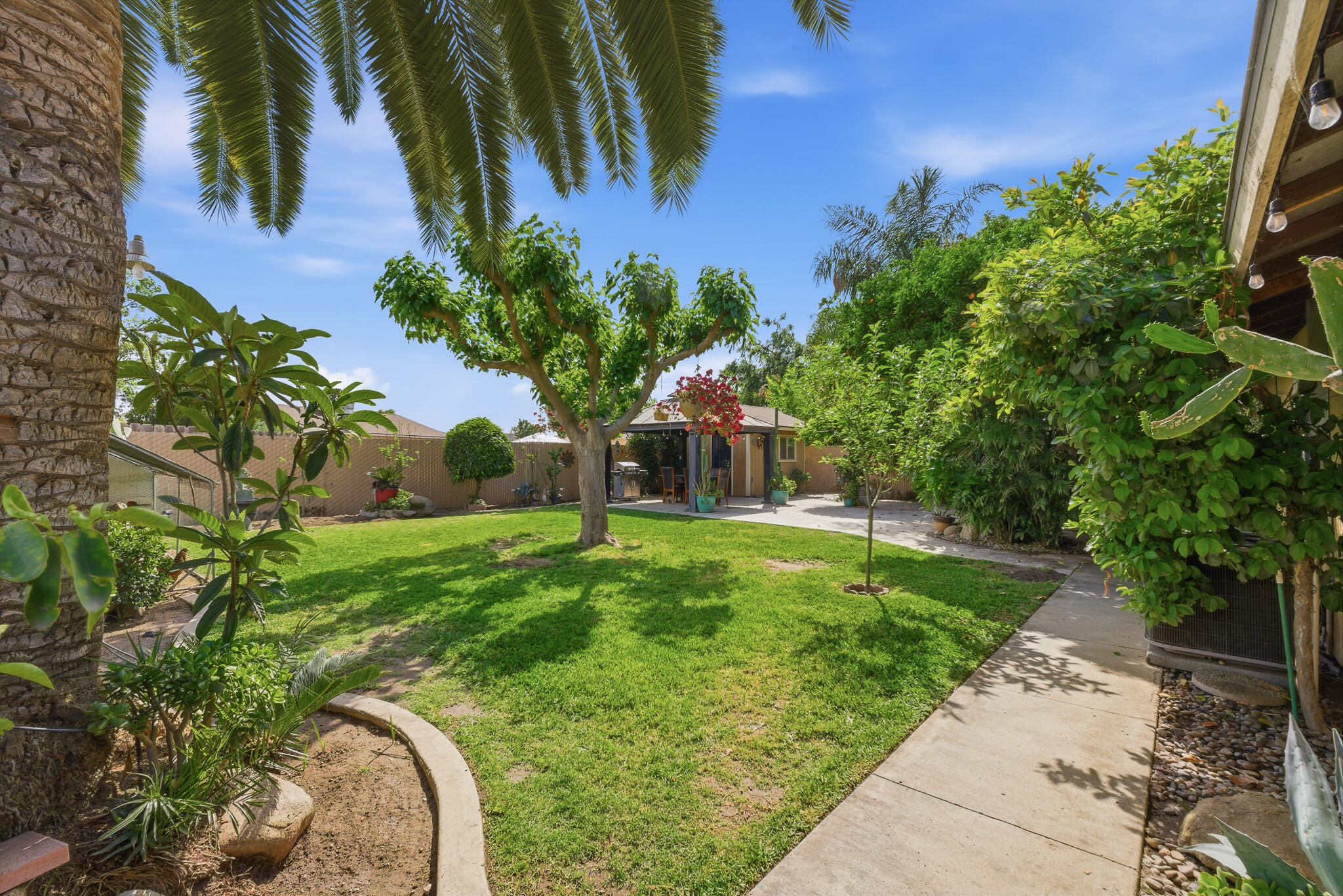 751 W Westfield Ave, Porterville, CA 93257