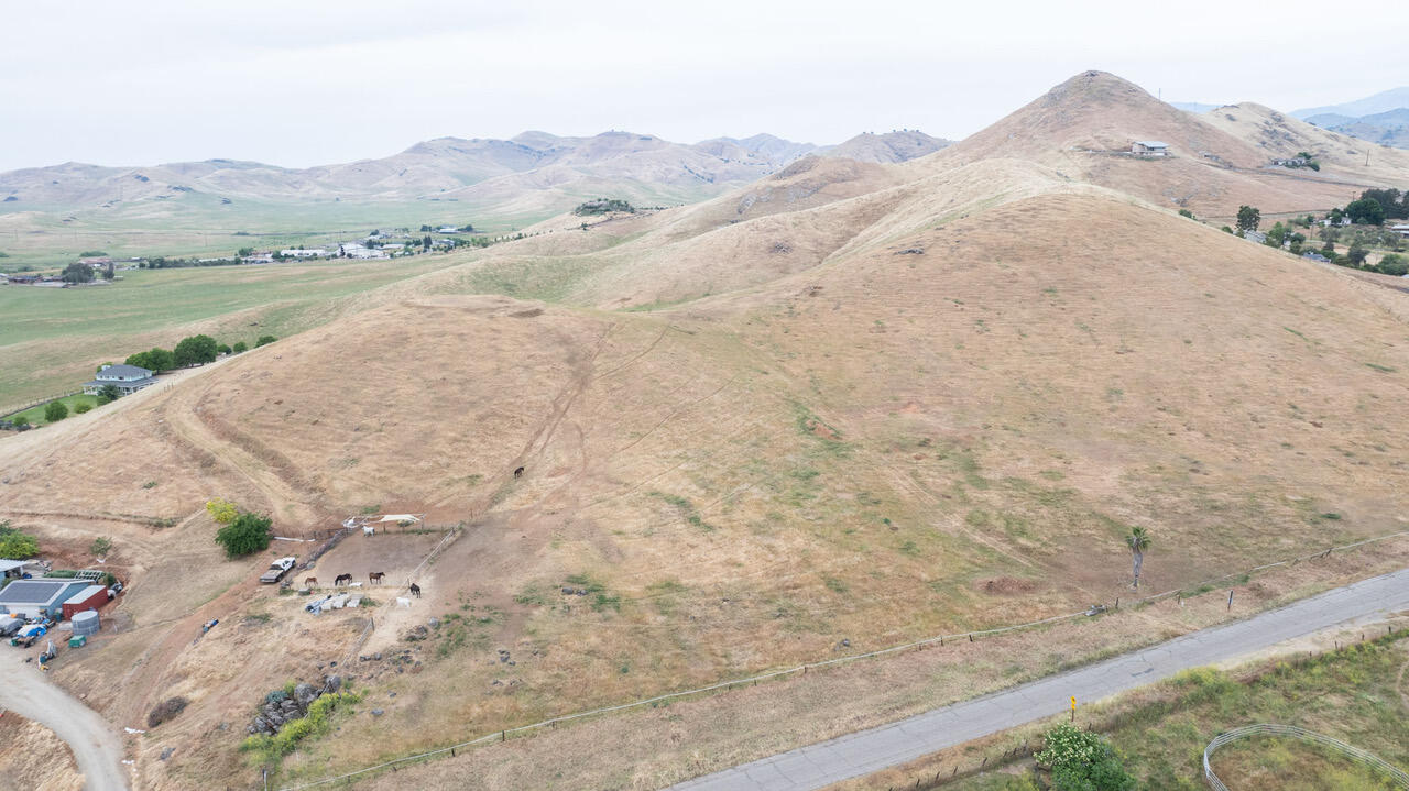 0 Holdridge Dr, Porterville, CA 93257