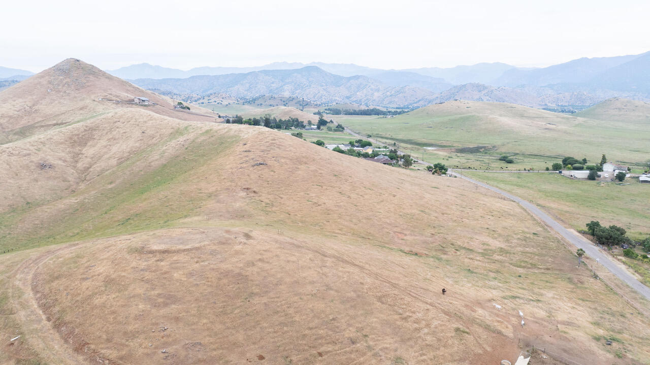 0 Holdridge Dr, Porterville, CA 93257