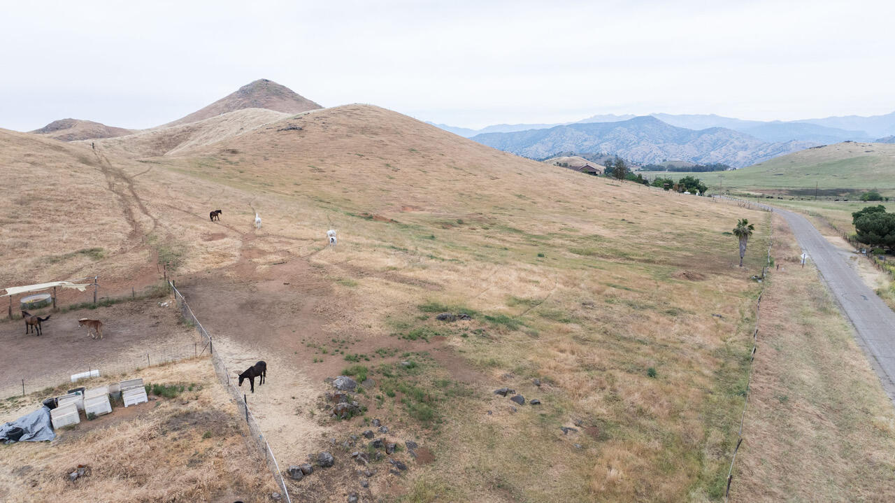 0 Holdridge Dr, Porterville, CA 93257