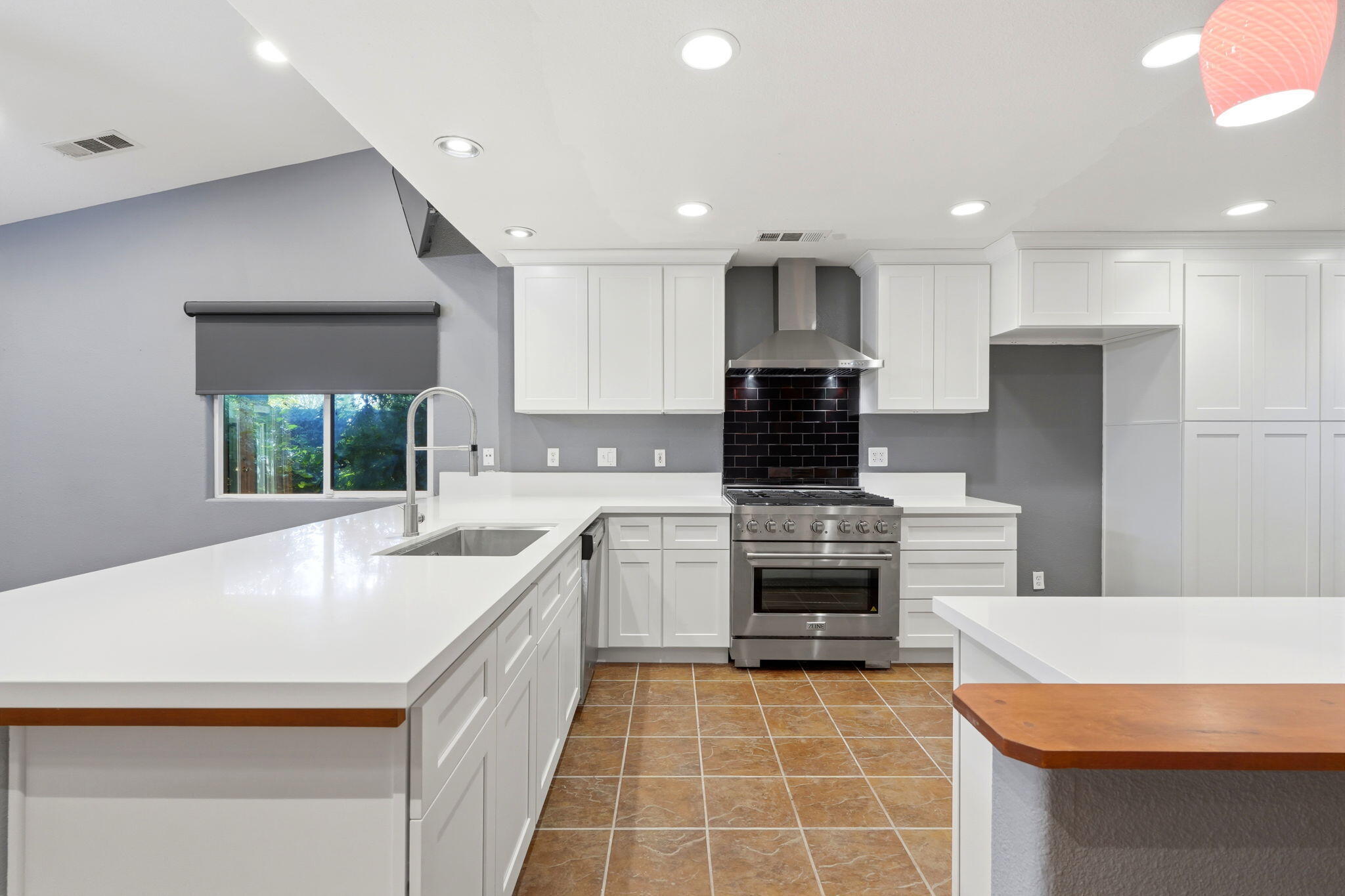 226 N Amador St, Visalia, CA 93292