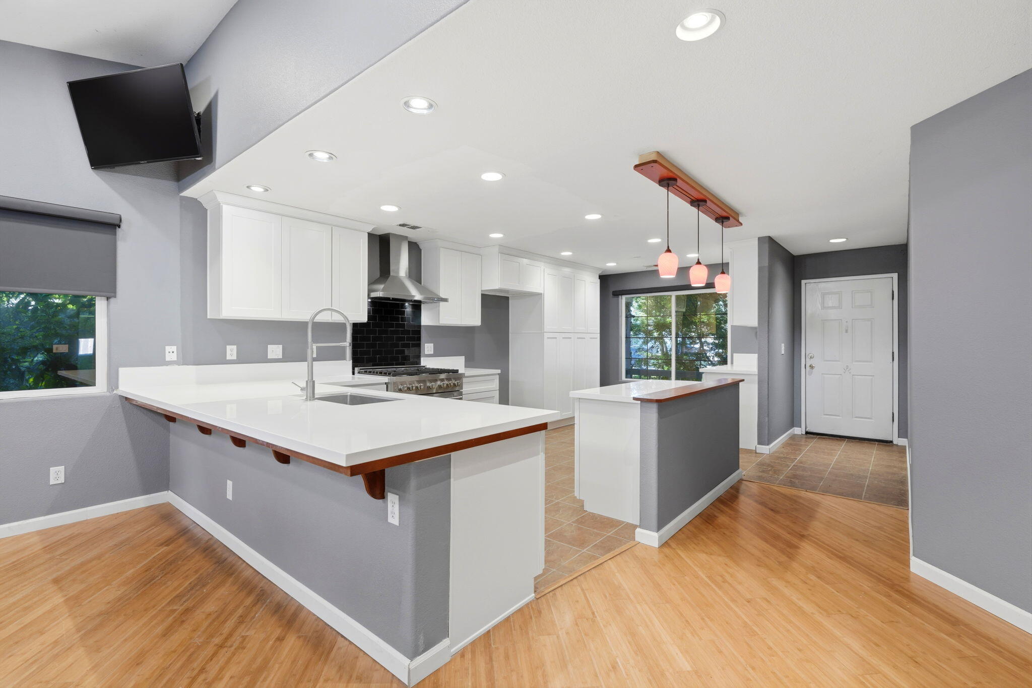 226 N Amador St, Visalia, CA 93292