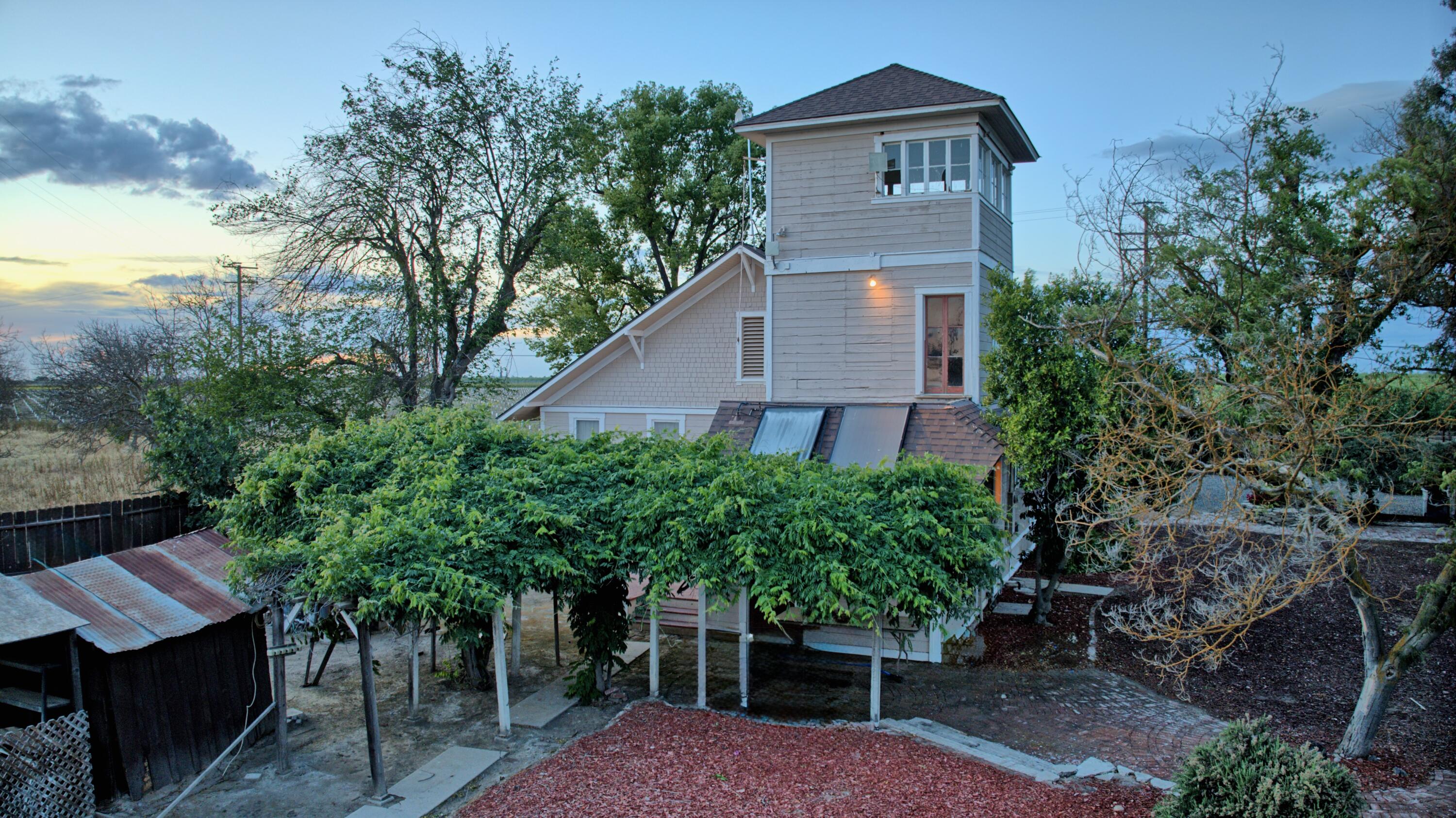 14331 Fargo Ave, Hanford, CA 93230