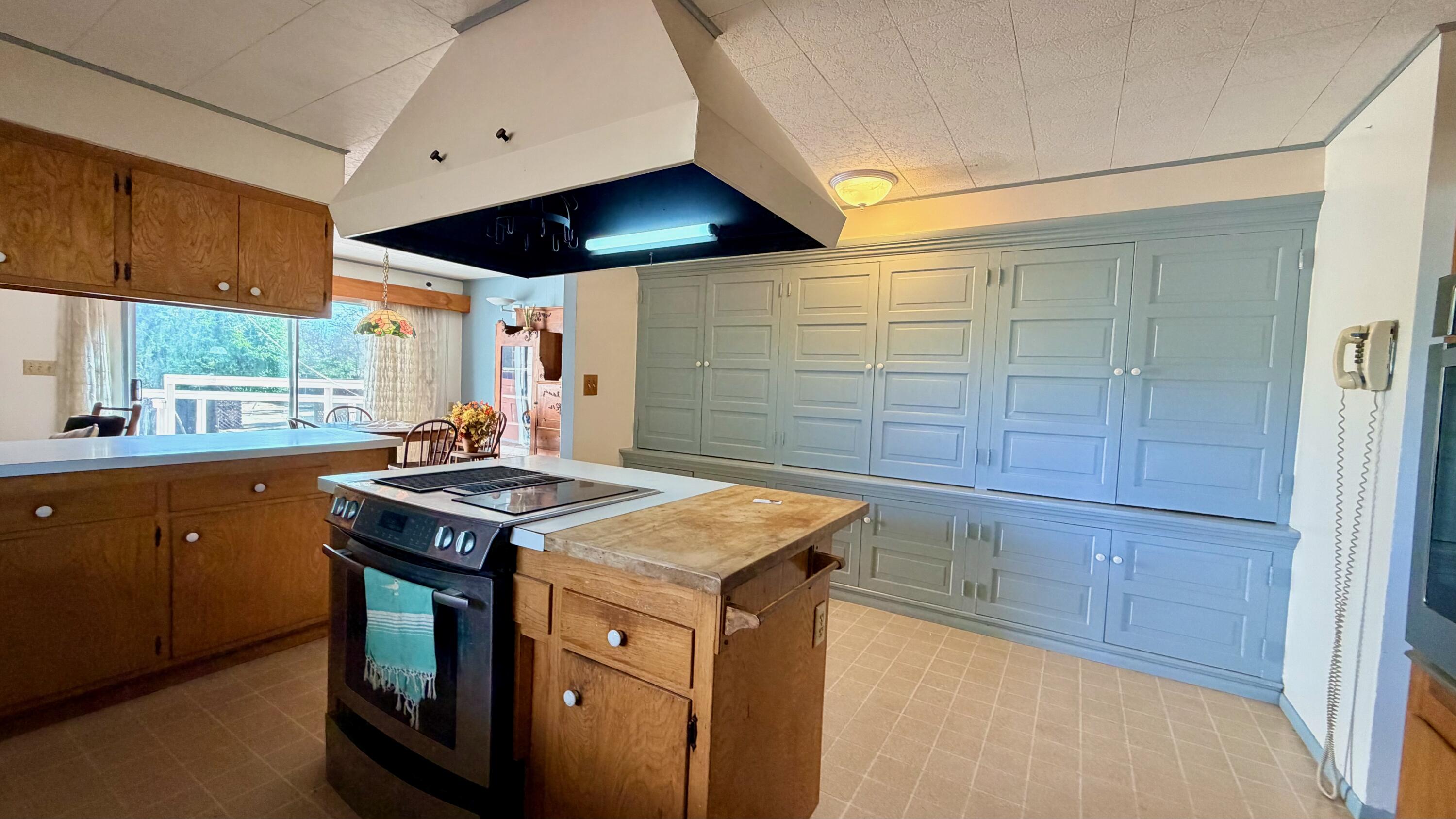 14331 Fargo Ave, Hanford, CA 93230