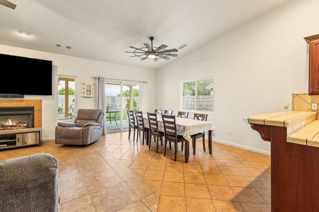 1110 Lincoln St, Tulare, CA 93274