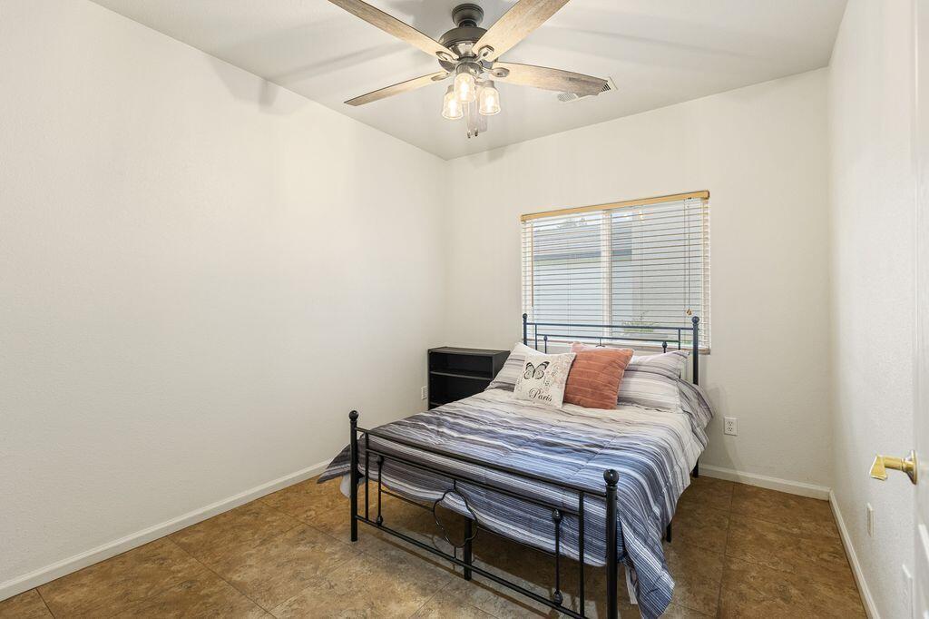 1110 Lincoln St, Tulare, CA 93274