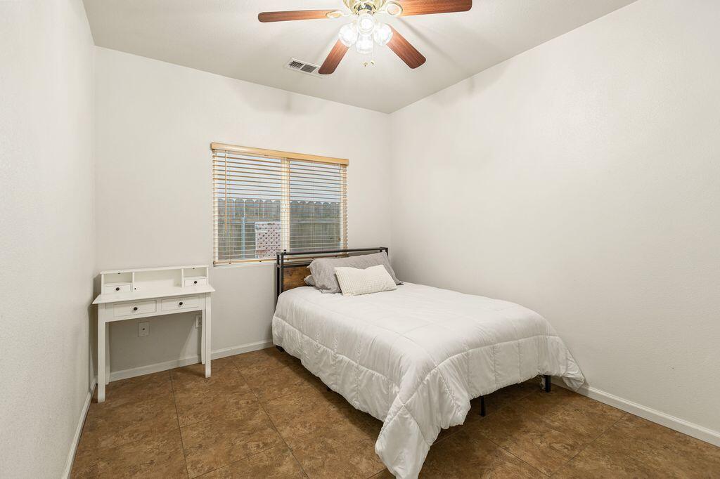 1110 Lincoln St, Tulare, CA 93274